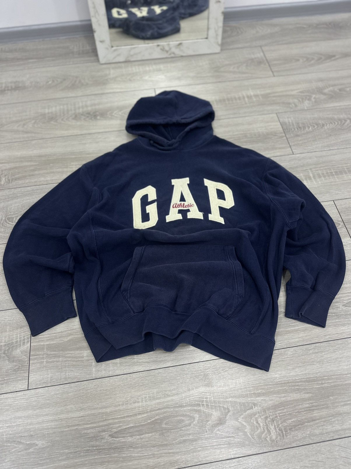 Gap Gap Vintage Boxy Fit Made in USA 90s Sun-faded Hoodie Size US L / EU 52-54 / 3 - 1 Thumbnail