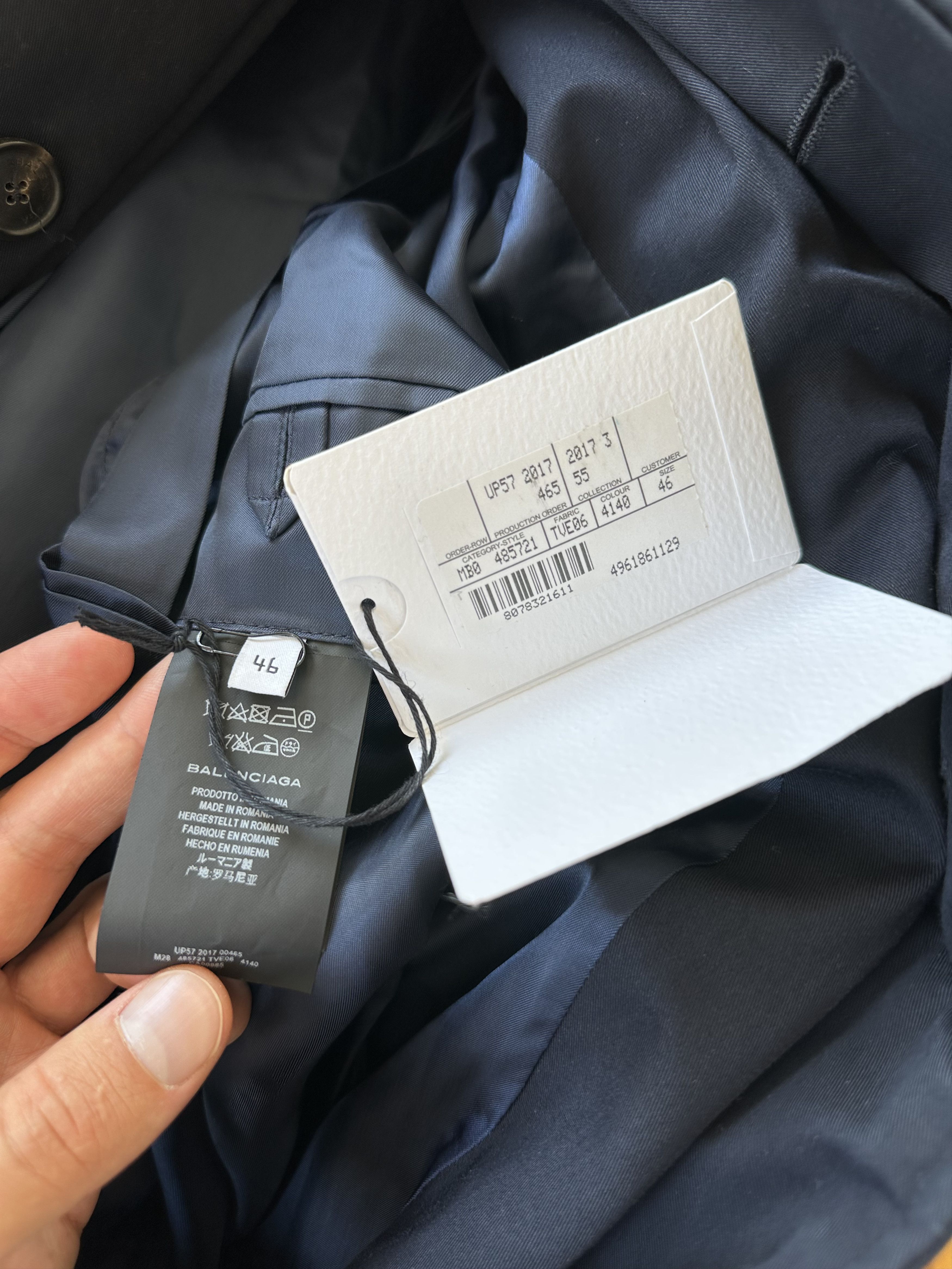 Balenciaga Balenciaga Padded Trench Coat by Demna Gvasalia Size US L / EU 52-54 / 3 - 7 Thumbnail