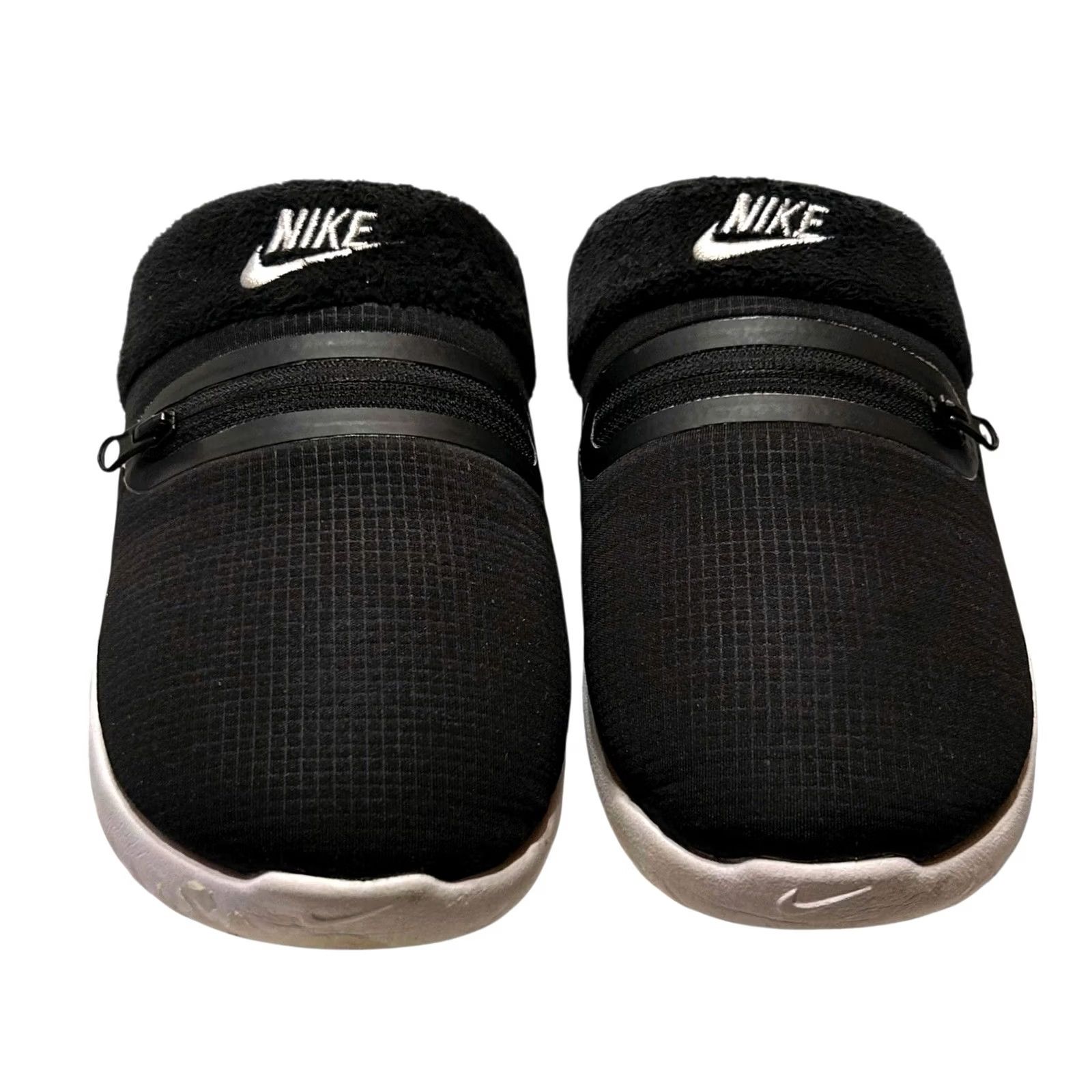 Nike Nike Burrow NA Slippers Slip On Fleece Black & White DJ3131-001 Women Size 6 Slipper, Comfort, Casual, Winter & Fall, Women’s Size M / US 6-8 / IT 42-44 - 3 Thumbnail