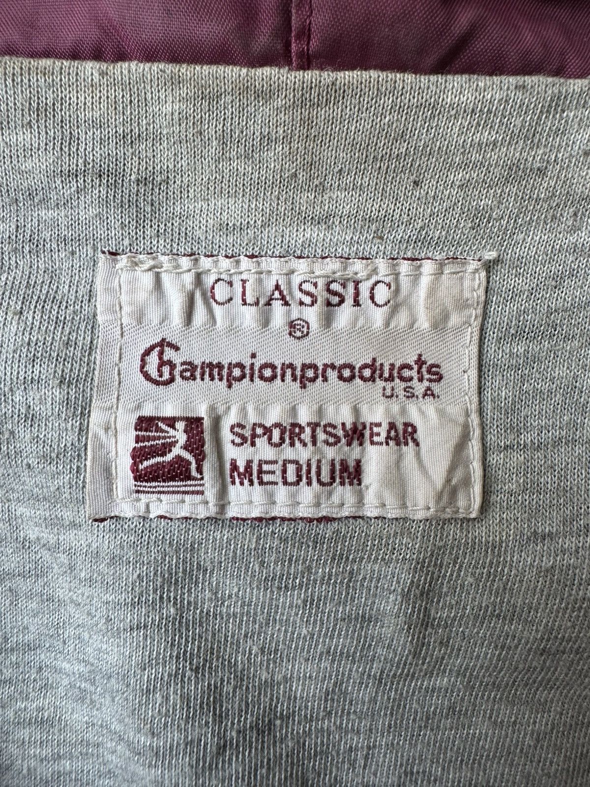 Champion VERY RARE VINTAGE JACKET CHAMPION WINGS STADIUM RUNNING MAN Size US M / EU 48-50 / 2 - 6 Thumbnail