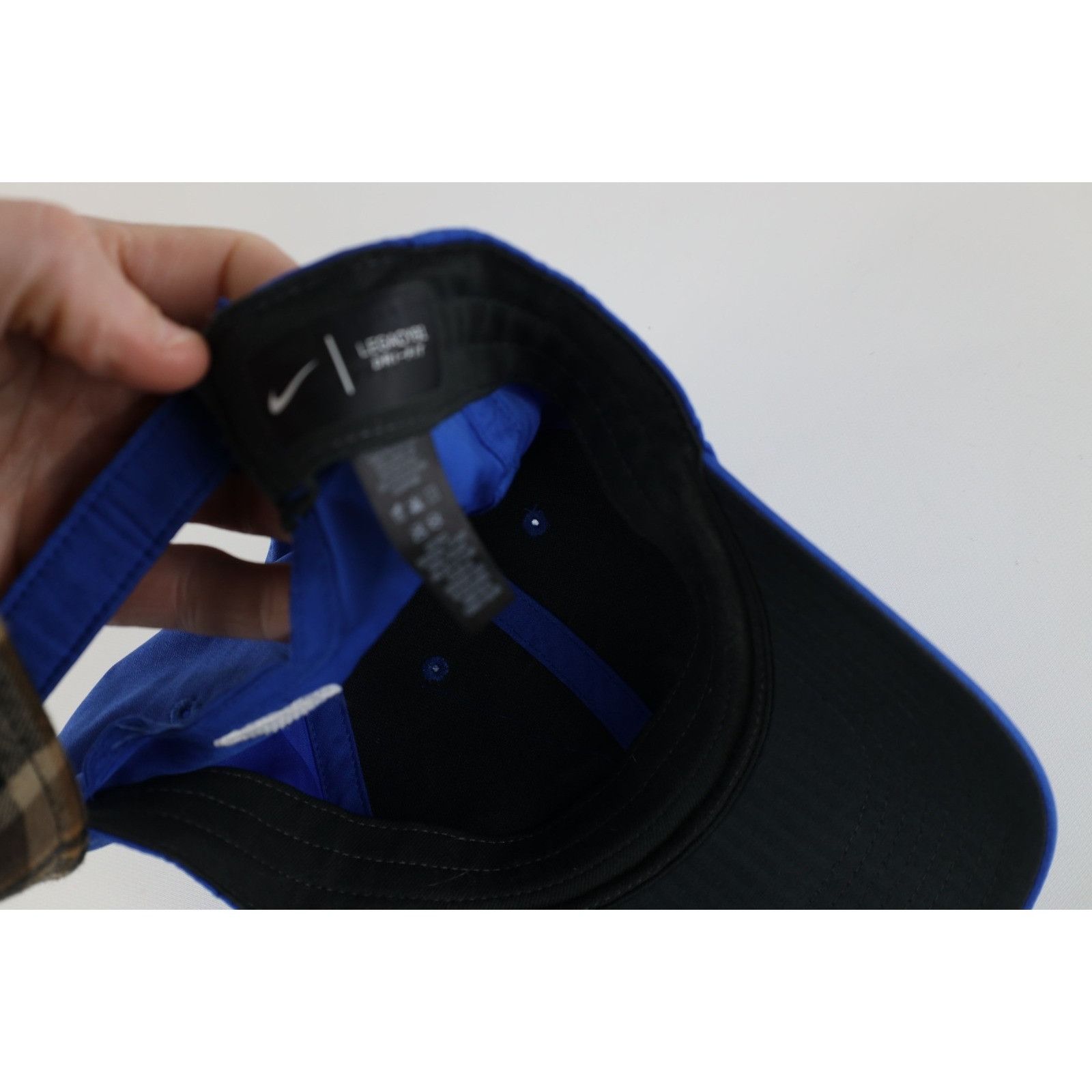 Nike Vintage Y2K Nike Golf Travis Scott Mini Swoosh Striped Hat Size ONE SIZE - 11 Thumbnail