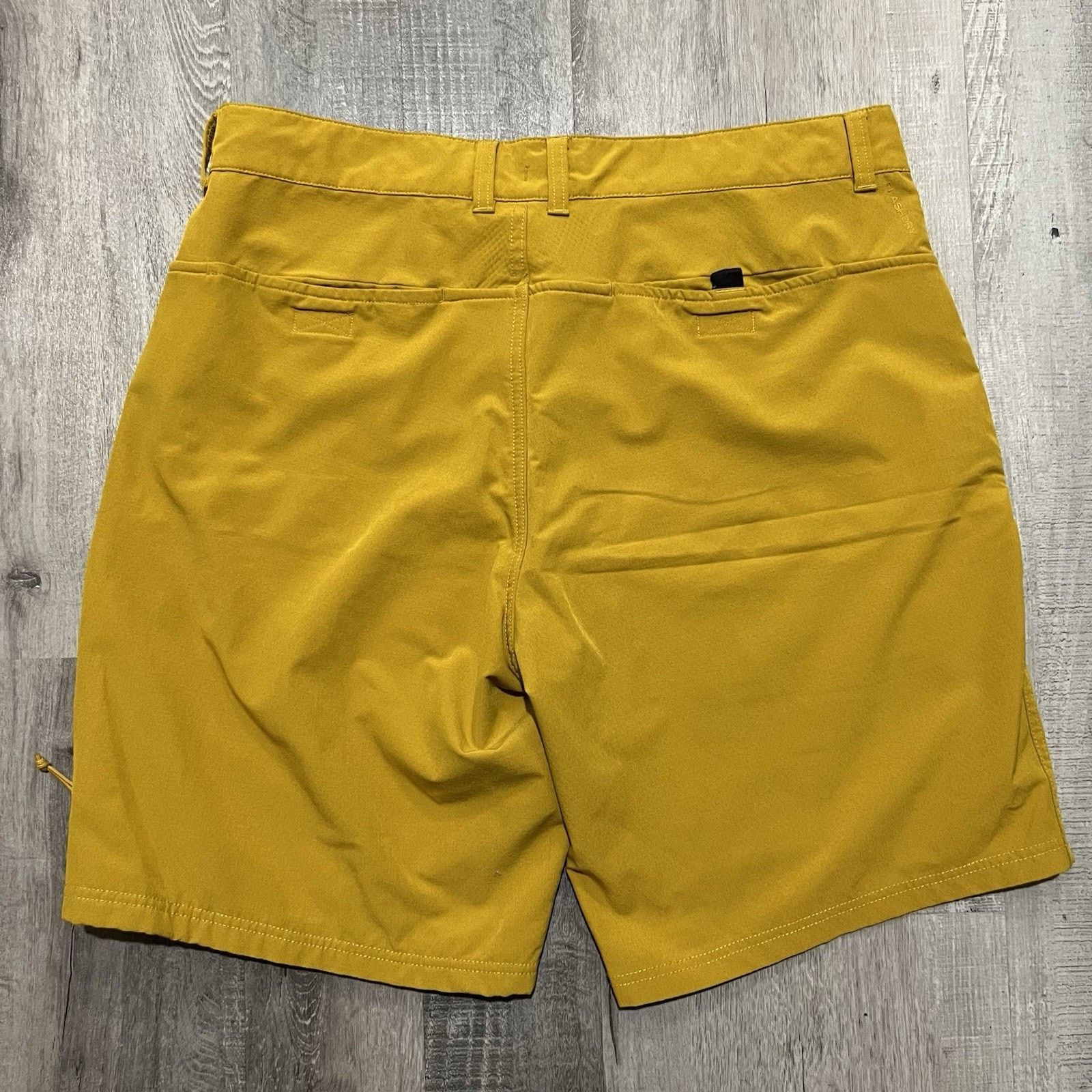The North Face The North Face Men's Rolling Sun Shorts Outdoor Hike Camp 34 Size US 34 / EU 50 - 2 Thumbnail