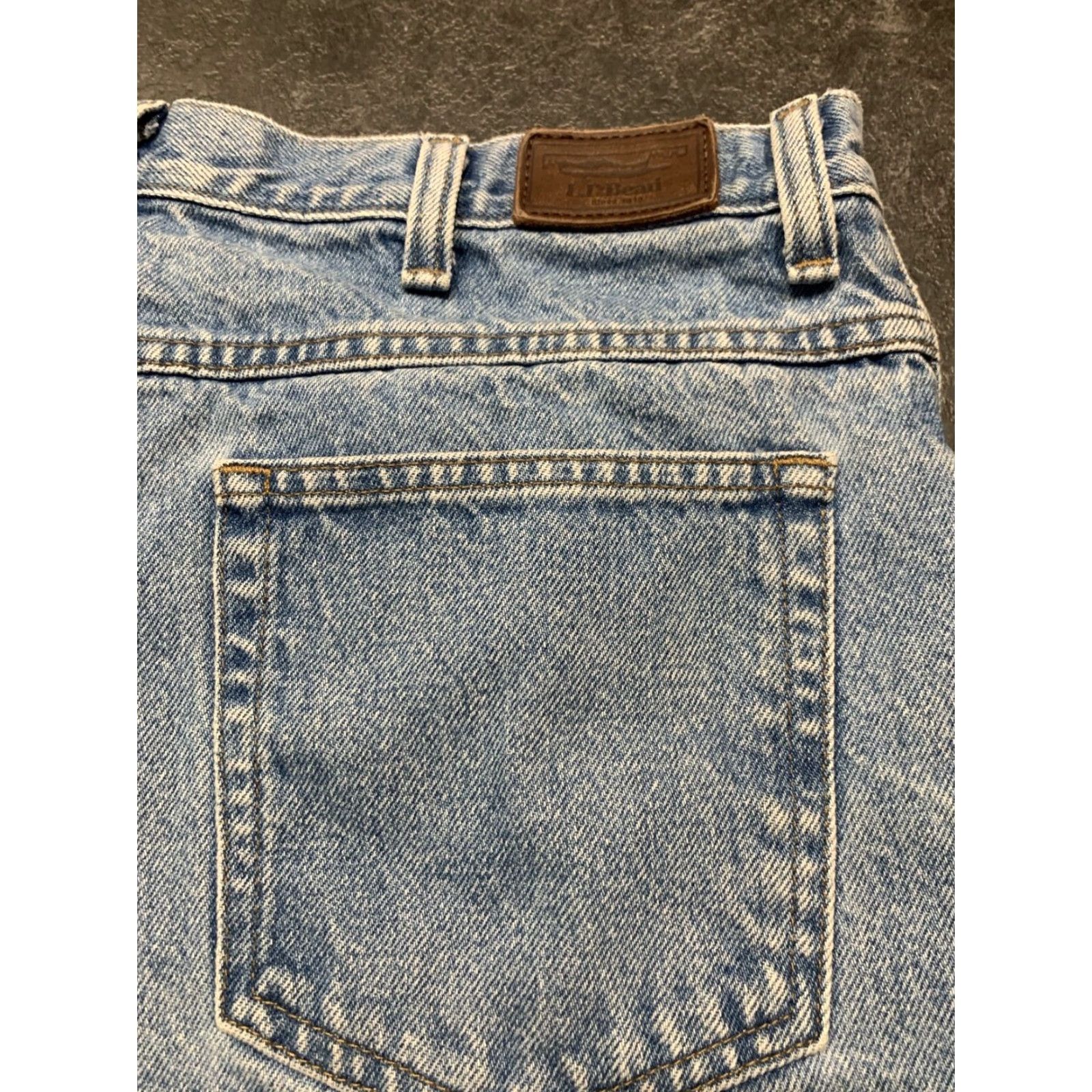 Vintage VINTAGE L.L. Bean Double L Hidden Comfort Waist Mens High Rise Straight Leg Jeans 36x29 Blue Cotton Size US 36 / EU 52 - 3 Thumbnail