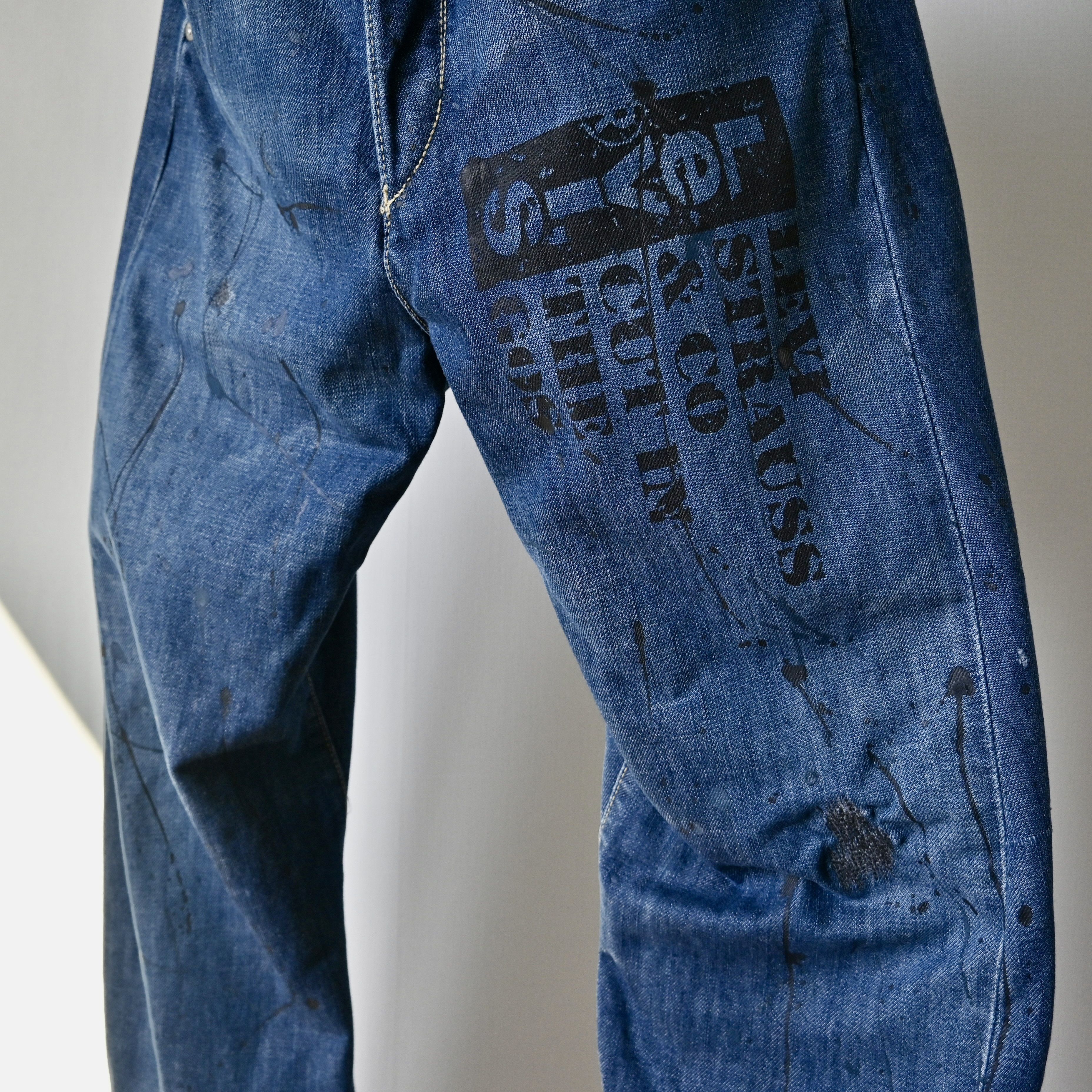 Levi's RARE, 2000s Levi's Europe 3D cut painted jeans, 30 x 32 Size US 30 / EU 46 - 14 Thumbnail