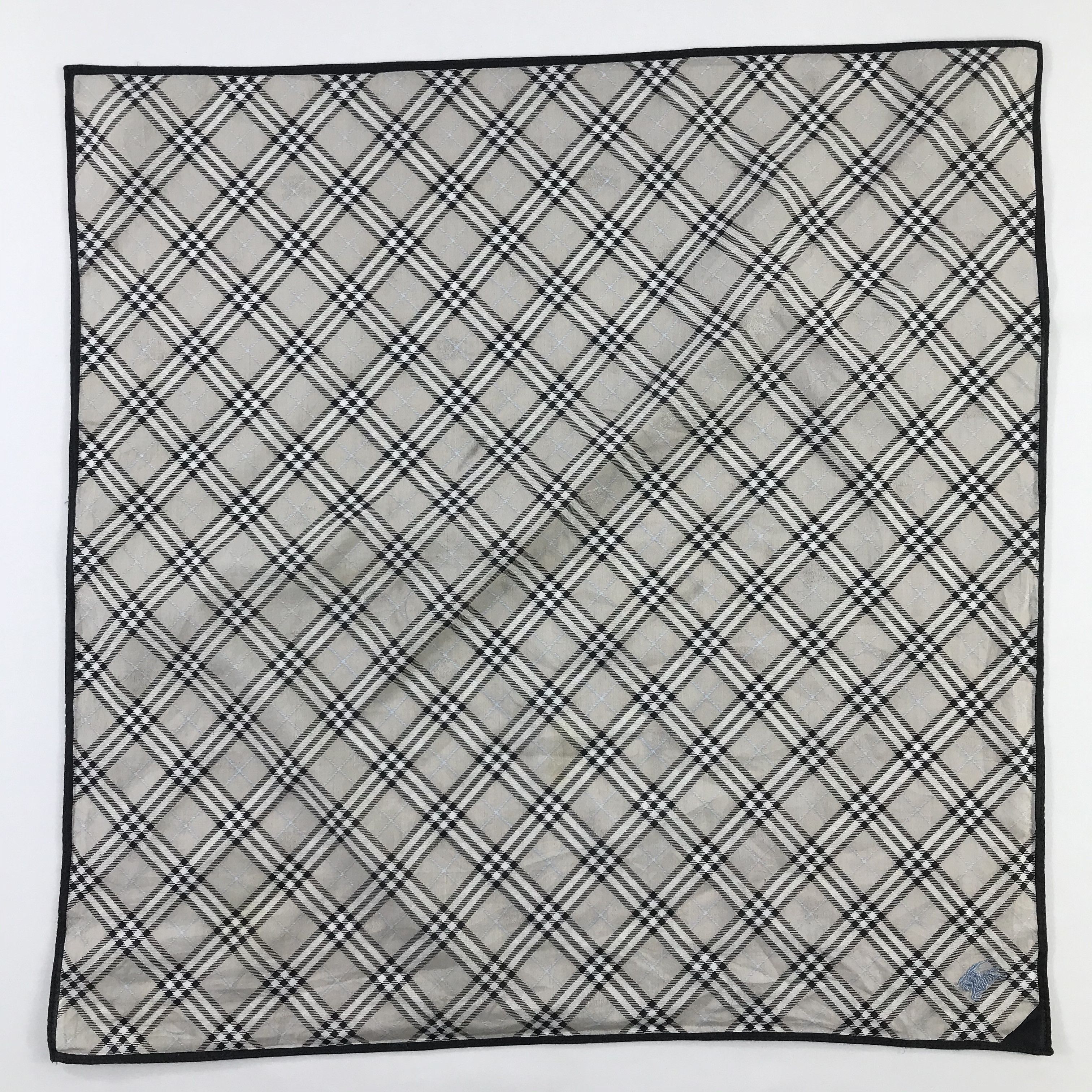 Burberry × Vintage Burberry Bandana / Handkerchief / Neckerchief - S770 Size ONE SIZE - 1 Thumbnail