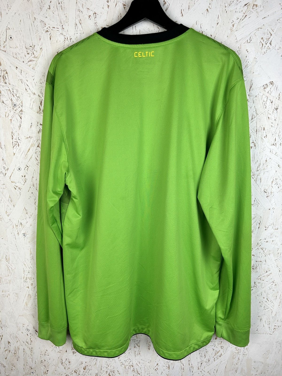 Nike Vintage Nike Celtic FC 2010/11 Away Kit Soccer Jersey XL Size US XL / EU 56 / 4 - 5 Thumbnail