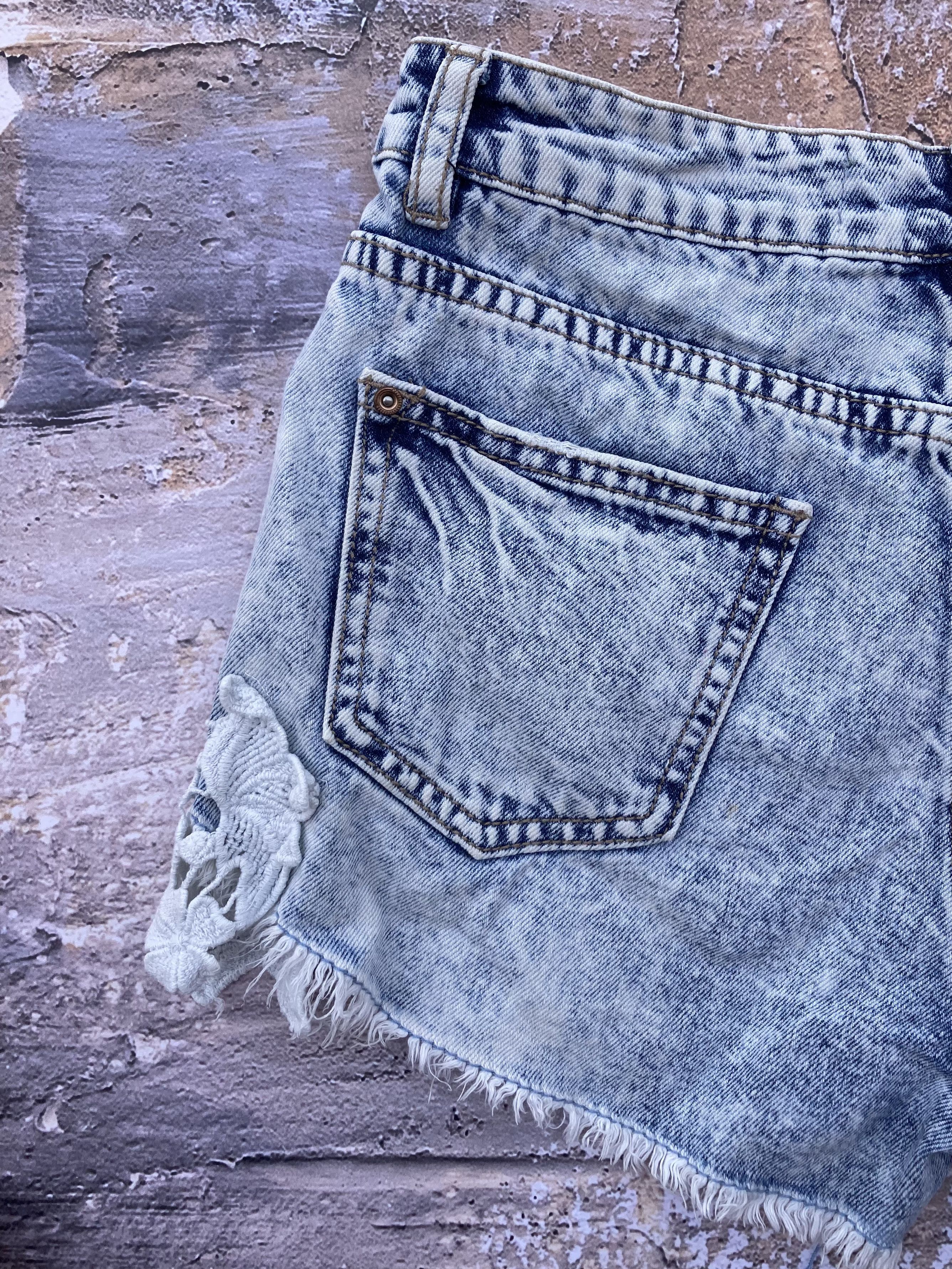 Vintage Vintage Jeans Shorts Women's Size 38 Size 38" / US 16 / IT 52 - 7 Thumbnail