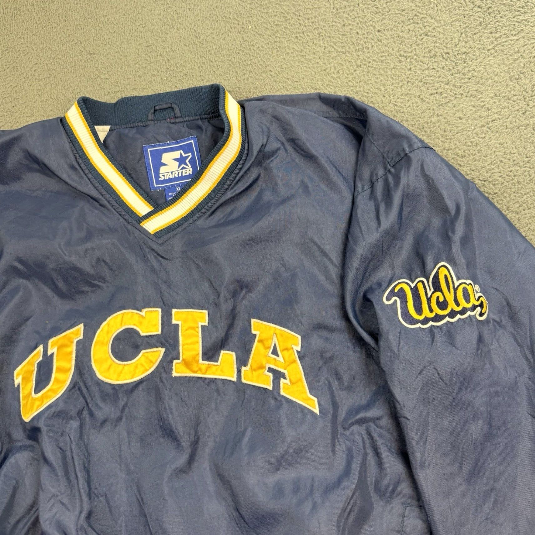Starter VINTAGE UCLA Bruins Satin Jacket Mens XL Blue Windbreaker V Neck Jacket Size US XL / EU 56 / 4 - 3 Thumbnail
