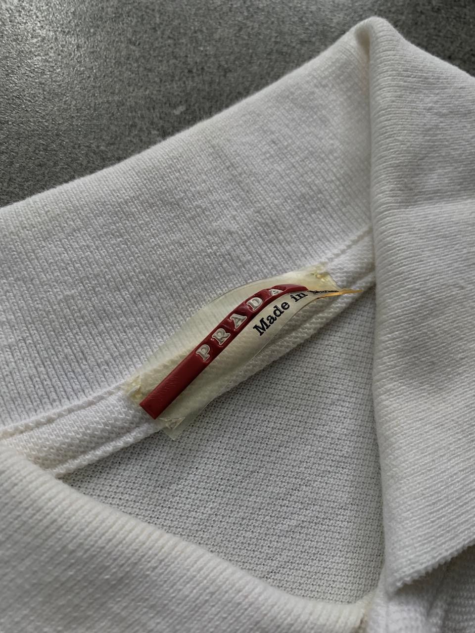 Prada FREE TAX! Red Tab Polo Shirt in Cream Size US XL / EU 56 / 4 - 6 Thumbnail