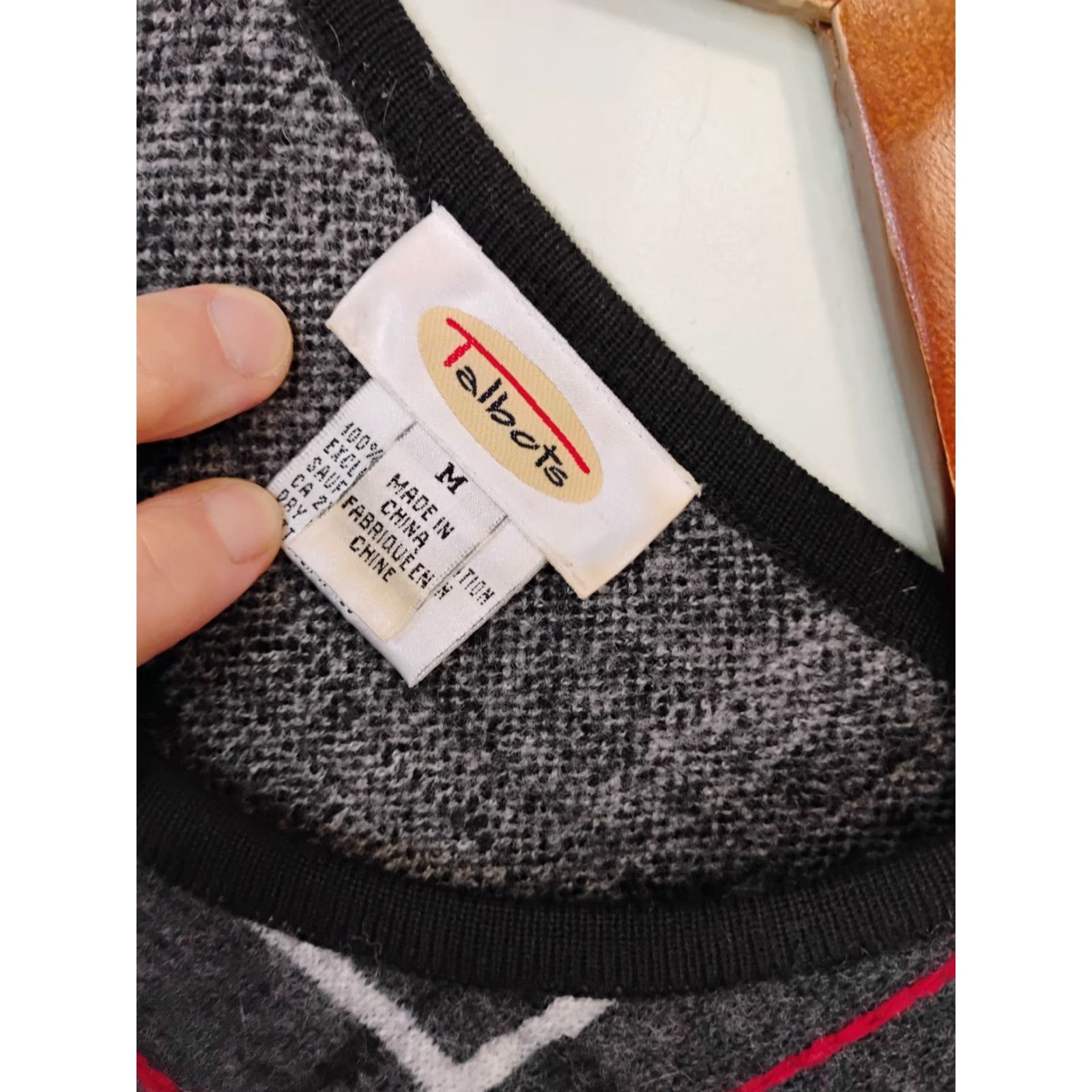Talbots VINTAGE Talbots Wool Vest M Gray Plaid Dog Sequins Round Neck Sleeveless 100% Wool Women Winter Muslin? Wait. Size M / US 6-8 / IT 42-44 - 3 Thumbnail