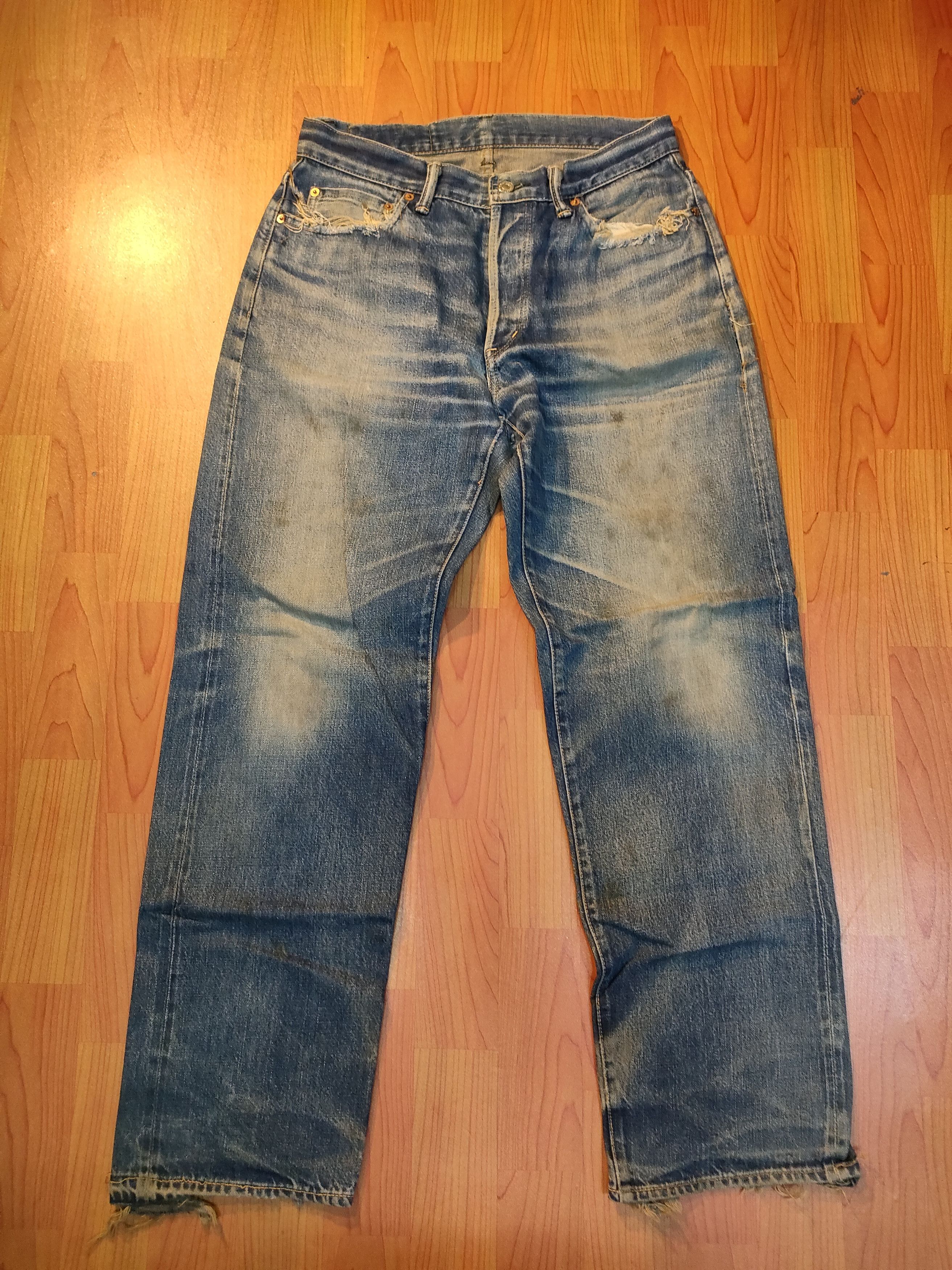 Distressed H.R Market Selvedge Jeans