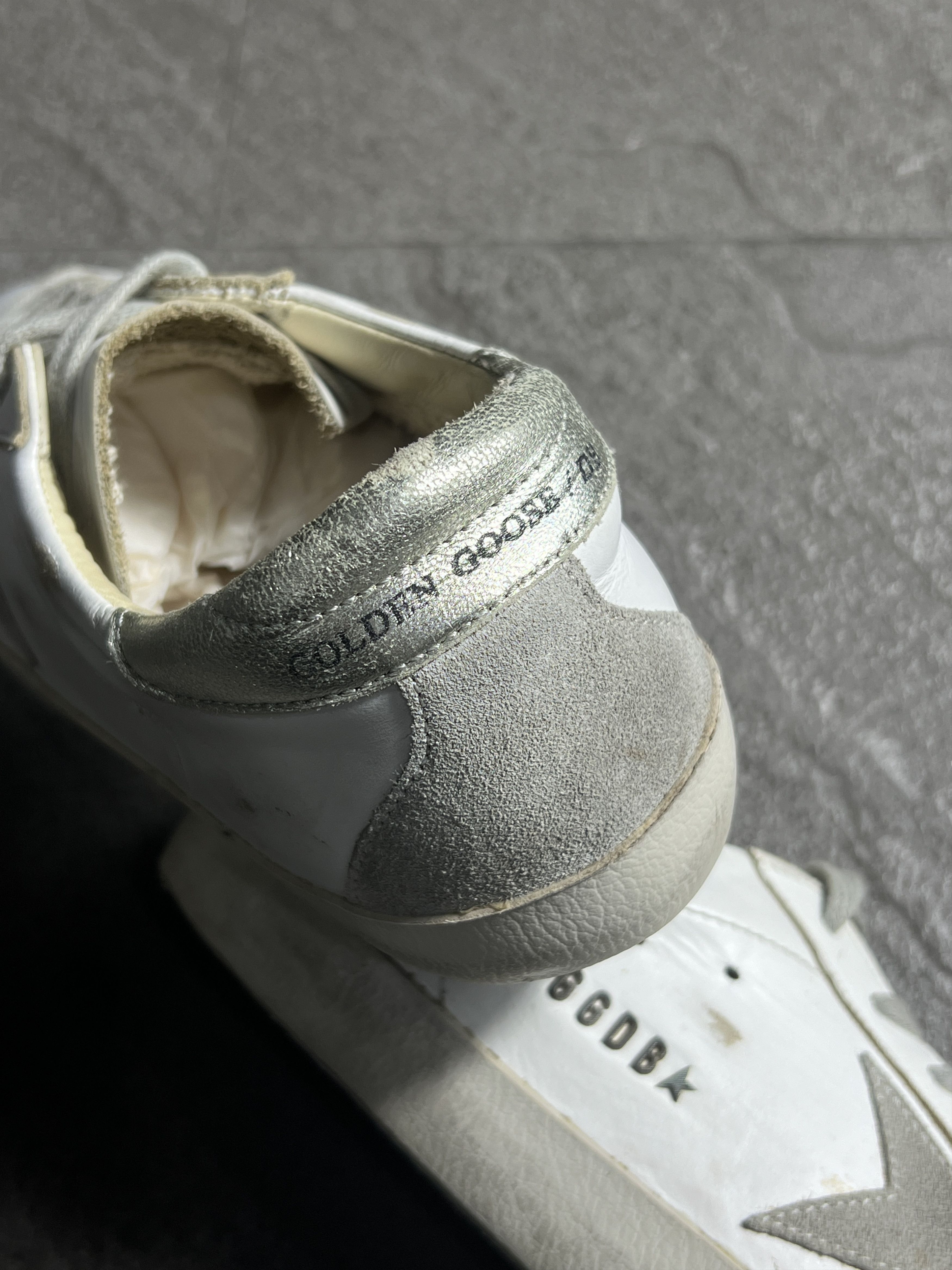 Golden Goose Golden Goose Superstar Suede Star Silver Heel EU40 Size US 7 / EU 40 - 8 Thumbnail