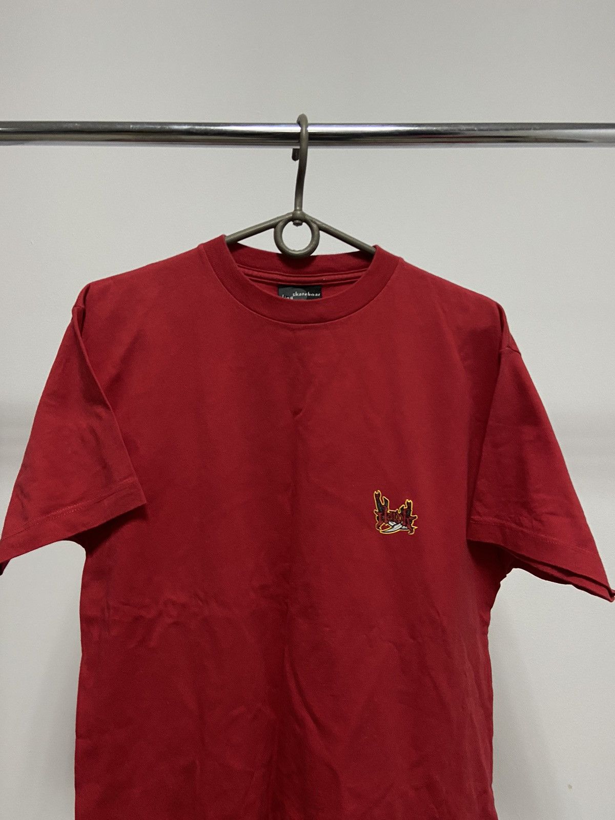 Vintage Hawk Vintage T Shirt Big Logo skate Y2K Size US S / EU 44-46 / 1 - 3 Thumbnail