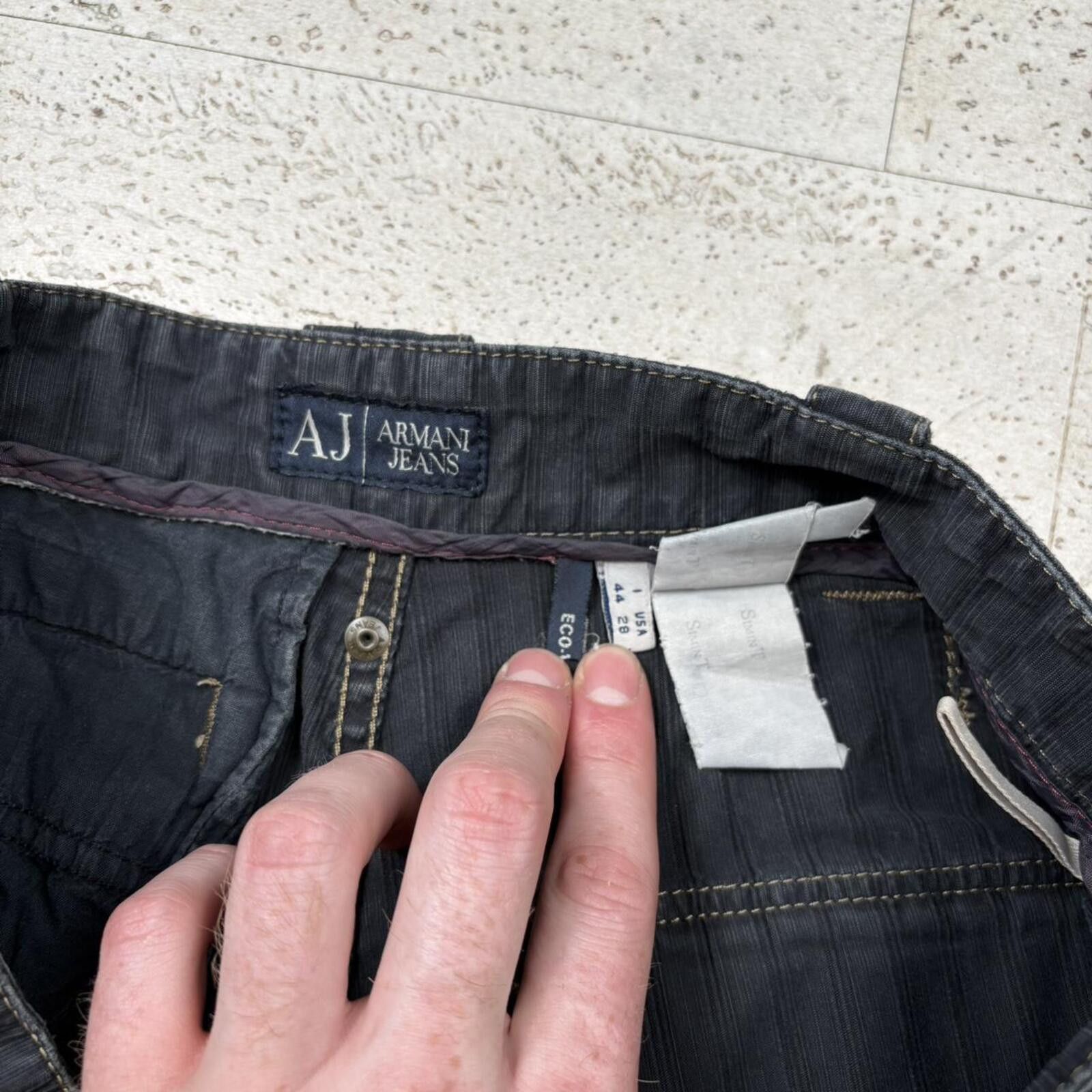 Armani 90’s Armani Jeans Cargo Shorts (28”) Size US 28 / EU 44 - 6 Thumbnail