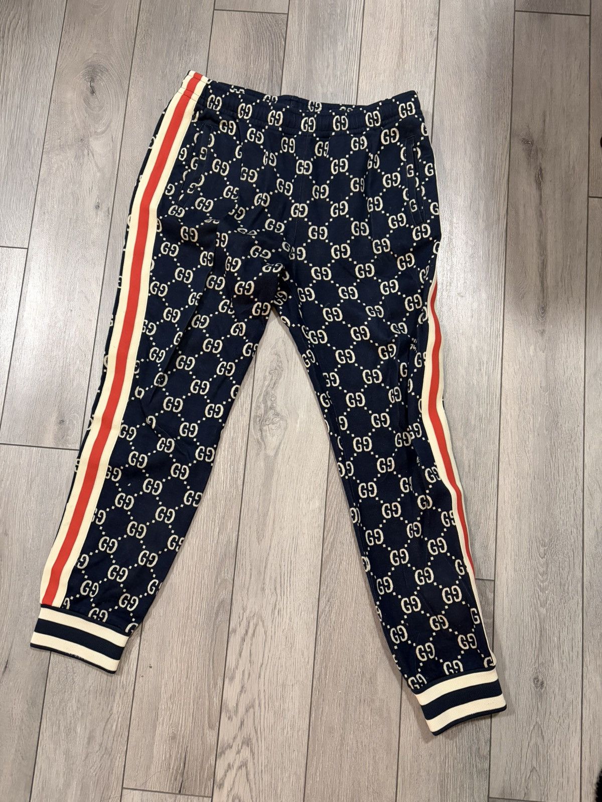 Gucci Gucci All Over Logo Pants Size US 34 / EU 50 - 1 Thumbnail