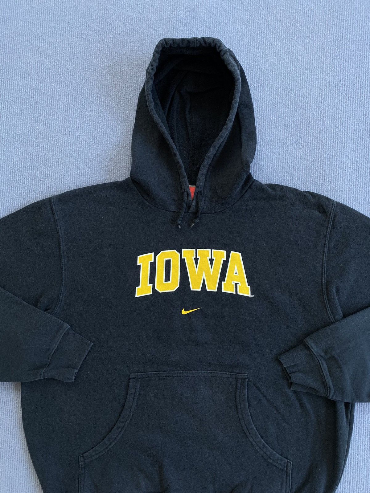 Nike Vintage 00’s Nike IOWA State Center Swoosh Hoodie✨ Size US M / EU 48-50 / 2 - 2 Thumbnail