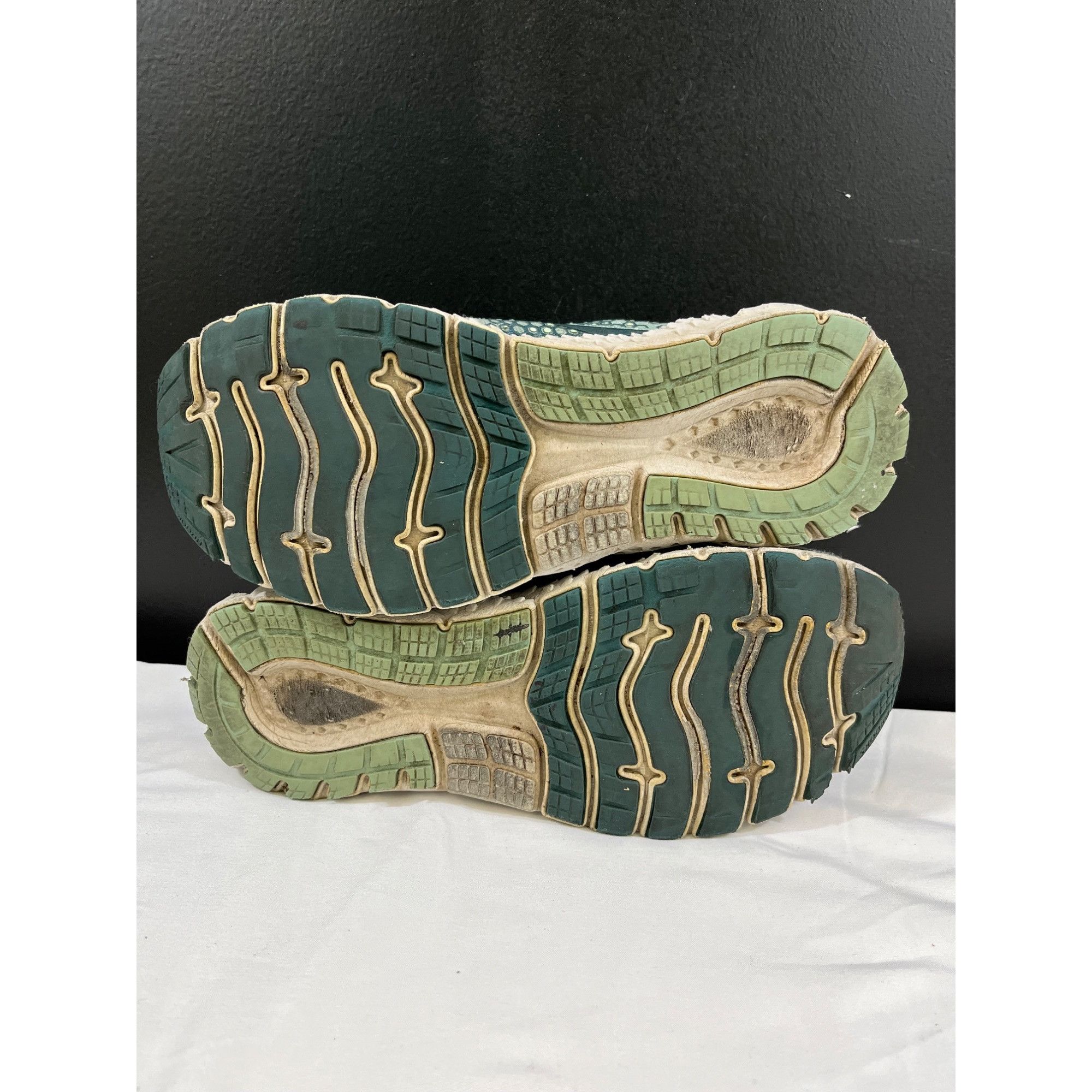 Brooks Brooks Glycerin 17 Womens Green Running Shoes Size 8.5 SKU 6 Size US 8.5 / IT 38.5 - 3 Thumbnail