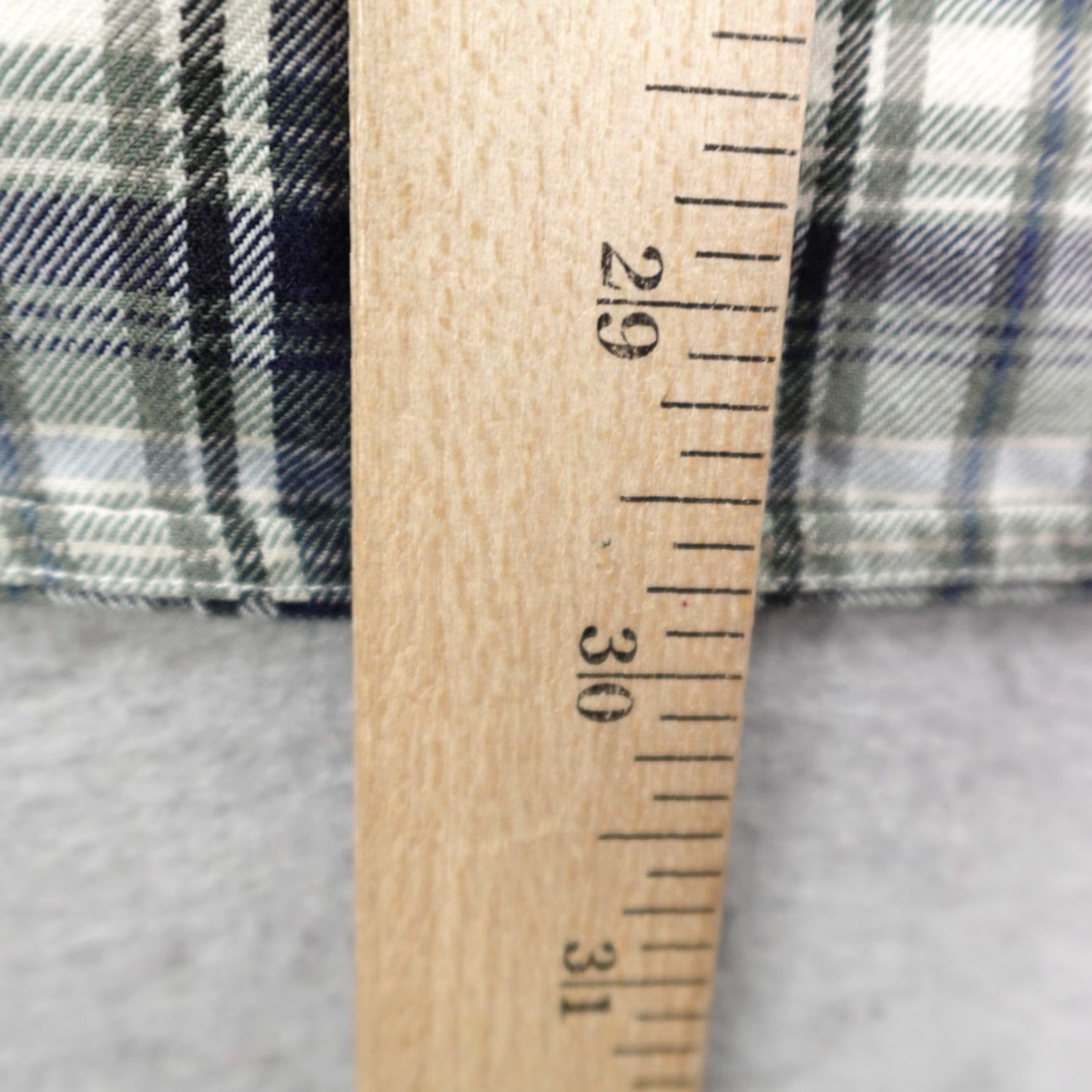 Pendleton Pendleton Shirt Mens XL Blue White Plaid Flannel Button-Up Work Button-Down Collar Pocketed Casual Regular Fit Size US XL / EU 56 / 4 - 7 Thumbnail