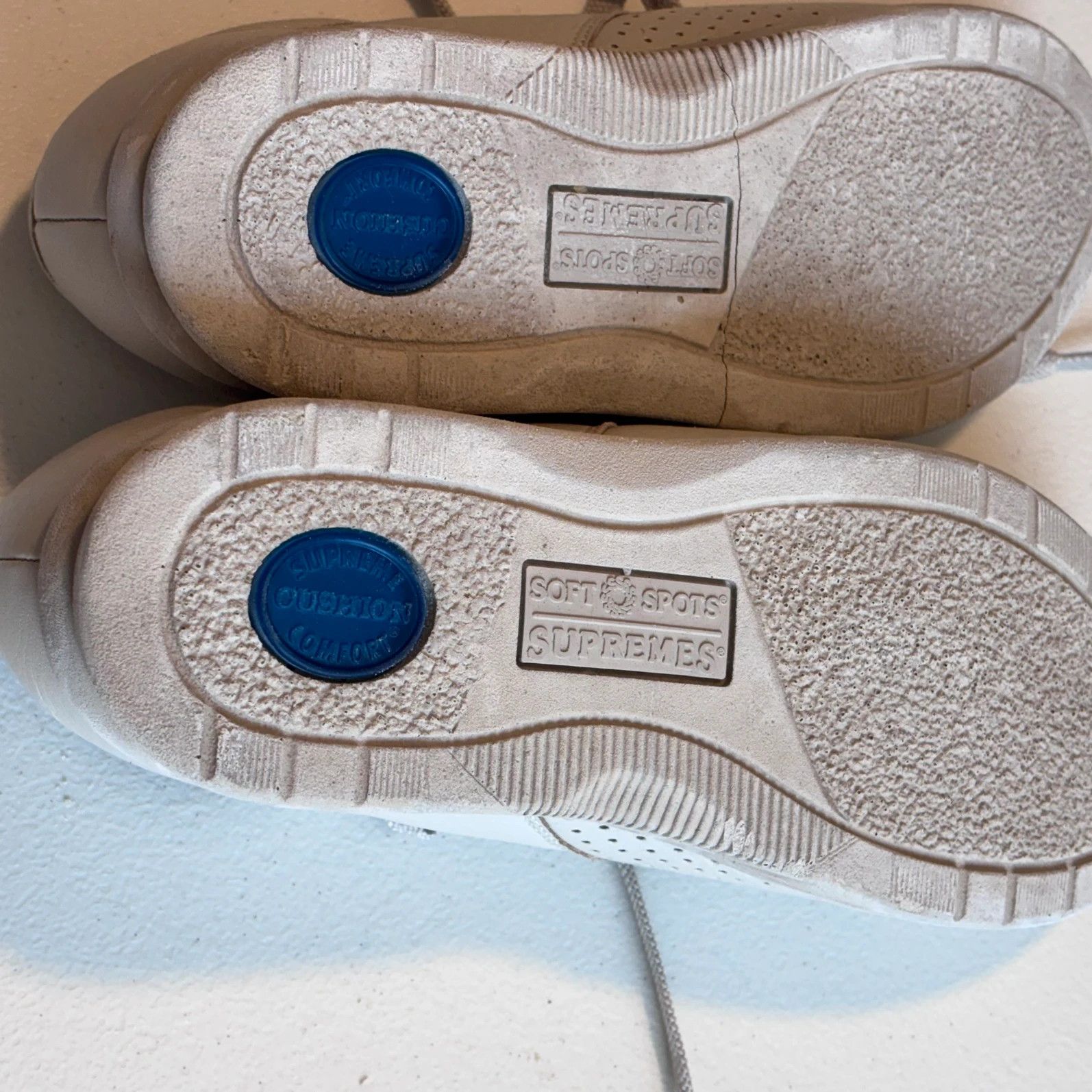 Designer Supremes Soft Spots Marathon Shoes Women 7N Size US 7 / IT 37 - 8 Thumbnail