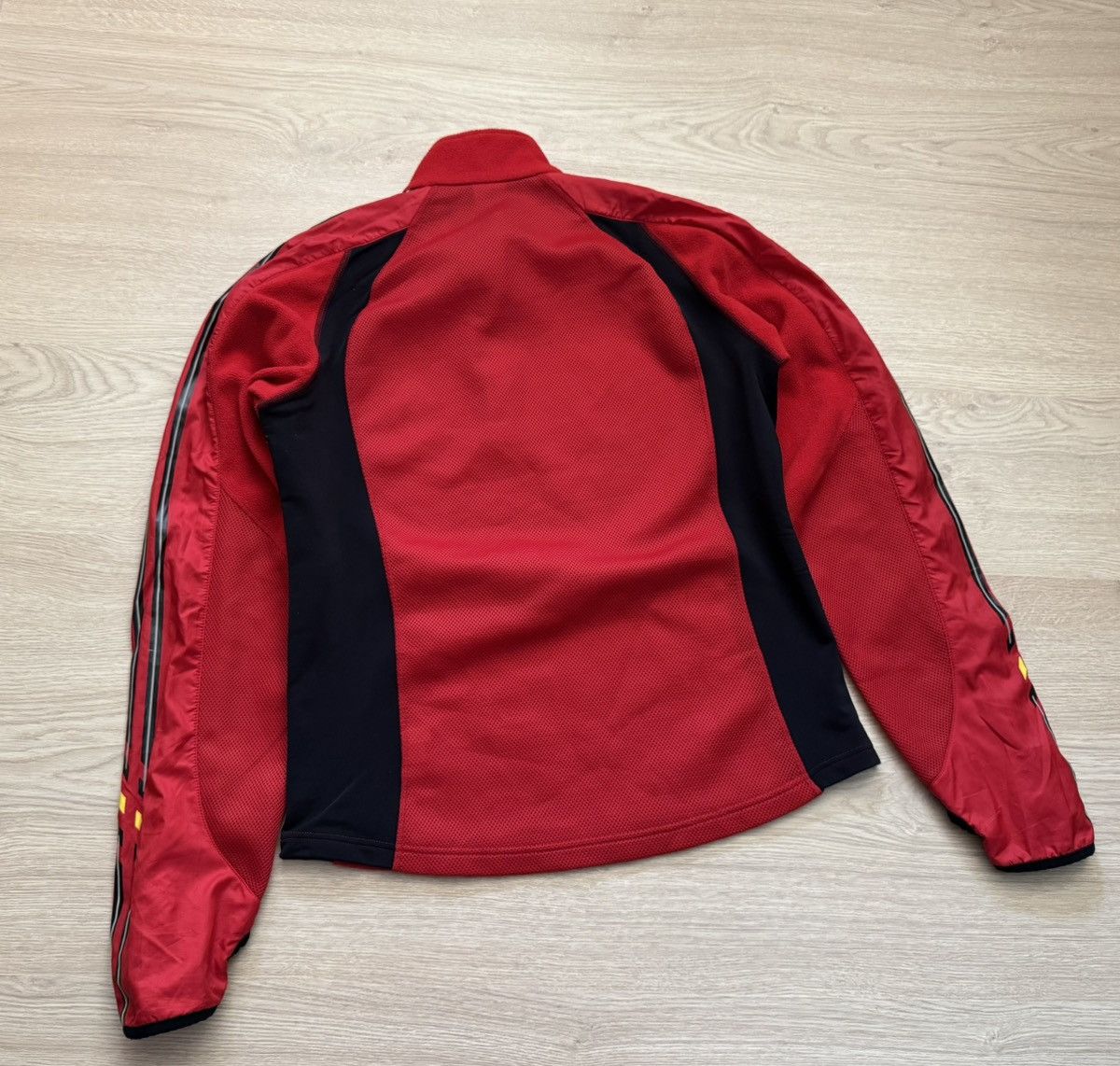 Vintage Vintage 00’s 2003 Adidas y2k Japanese Red Fleece Long Sleeve Size US M / EU 48-50 / 2 - 4 Thumbnail
