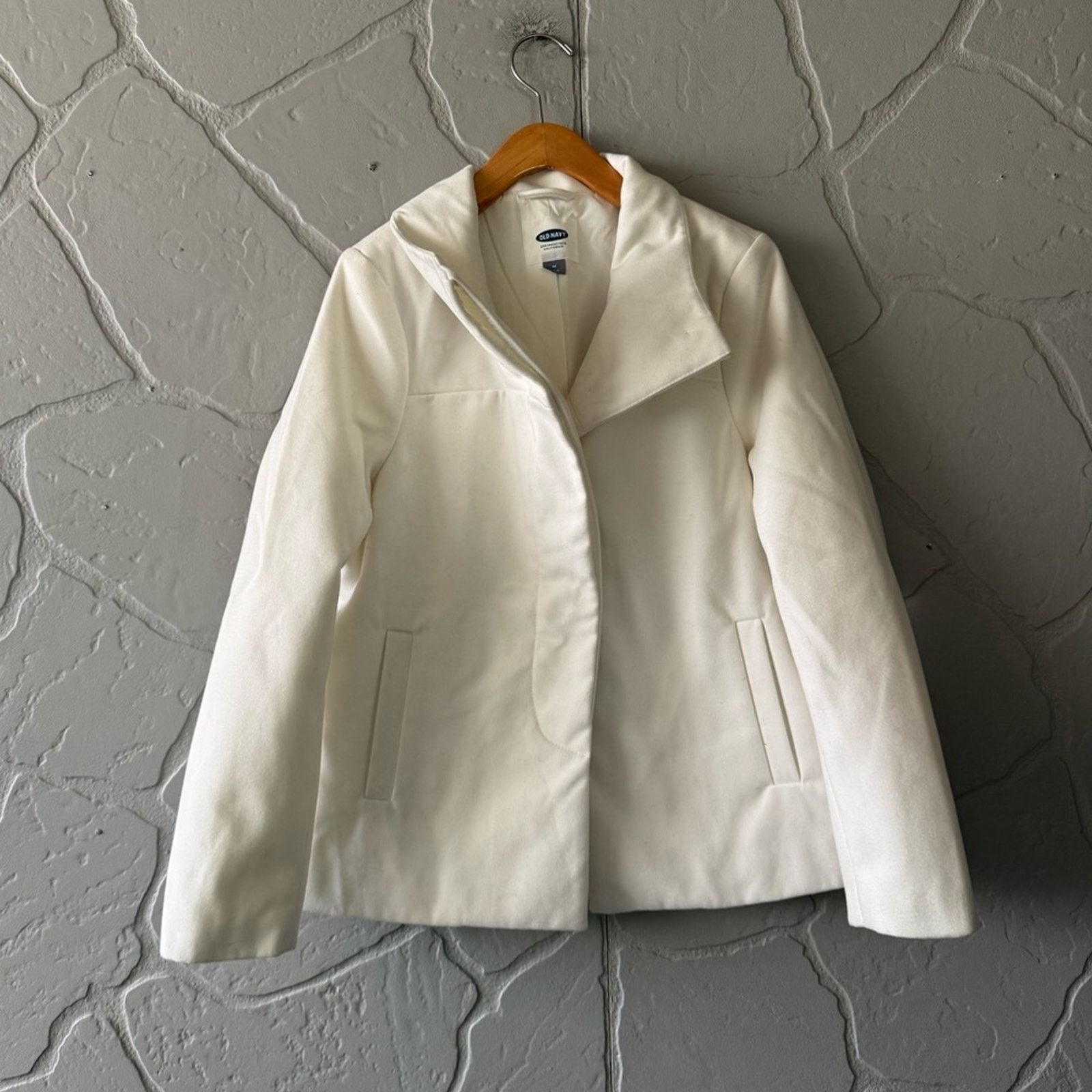 Old Navy Old Navy White Wool-Blend Winter Coat Women’s Medium NWT Size M / US 6-8 / IT 42-44 - 1 Thumbnail