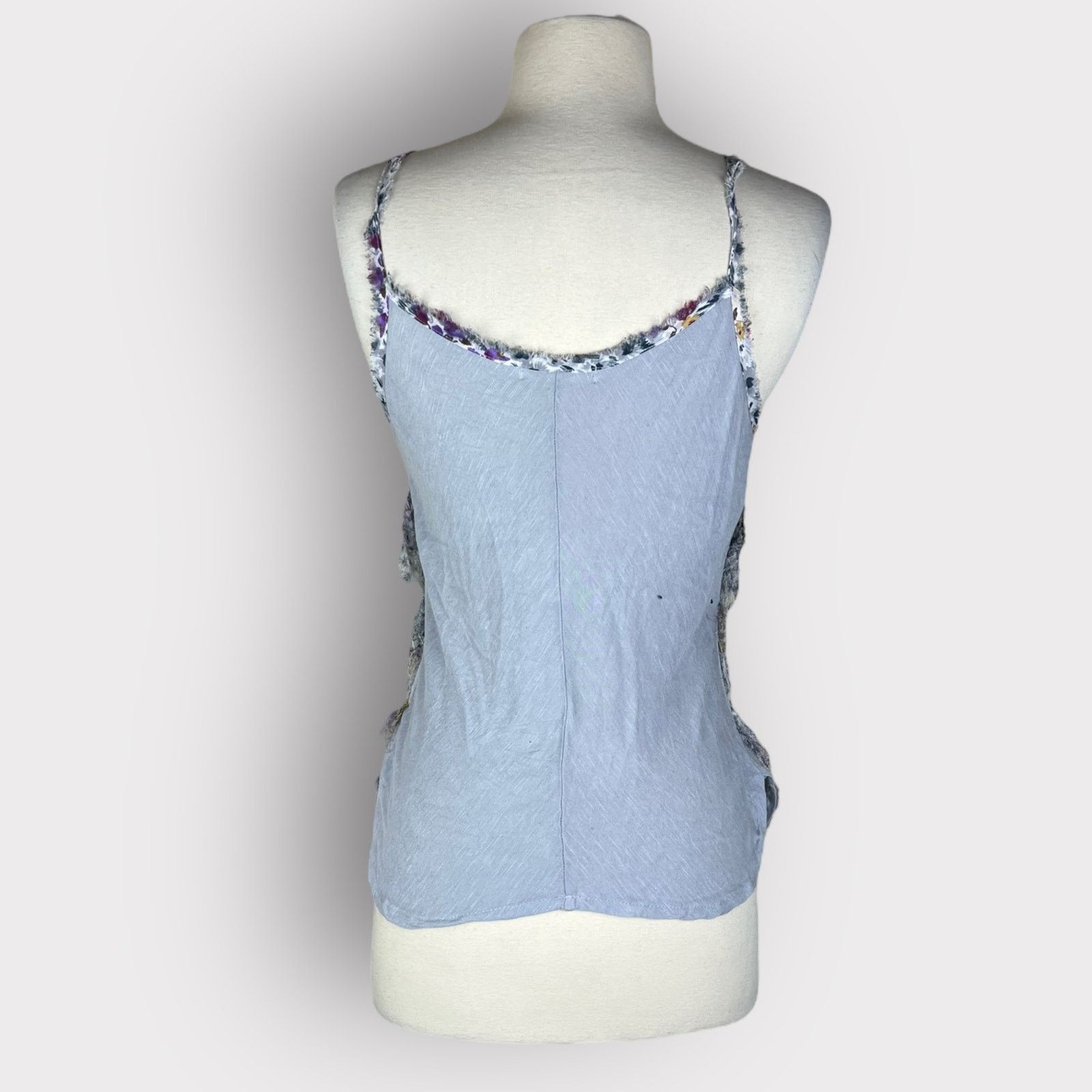 Vintage Love Fire | Vintage Y2K Ruffle Floral Print Tank Top | Med Size M / US 6-8 / IT 42-44 - 5 Thumbnail