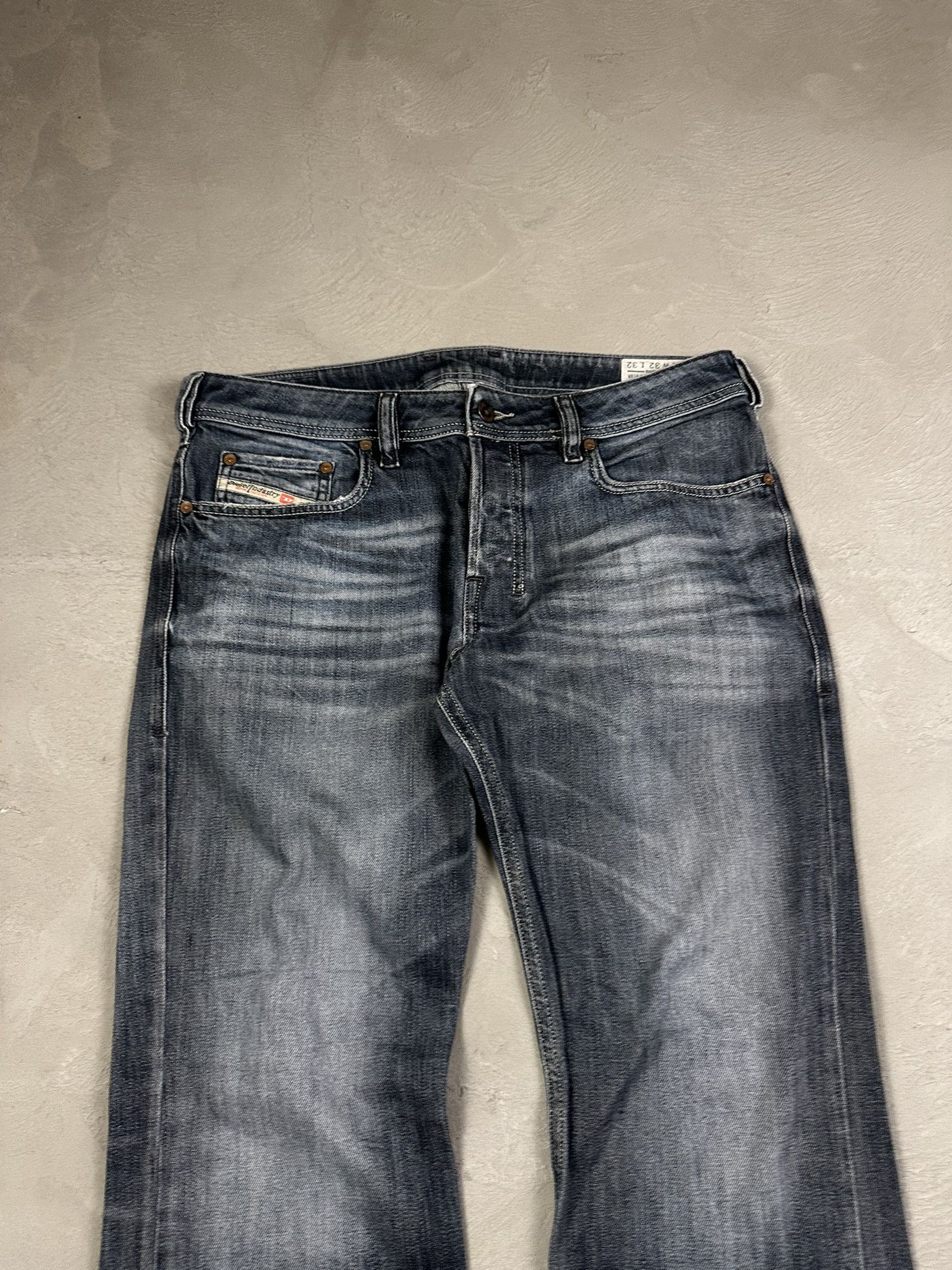 Diesel Vintage Y2k Diesel Flaired Bootcut Faded Jeans Size US 32 / EU 48 - 3 Thumbnail
