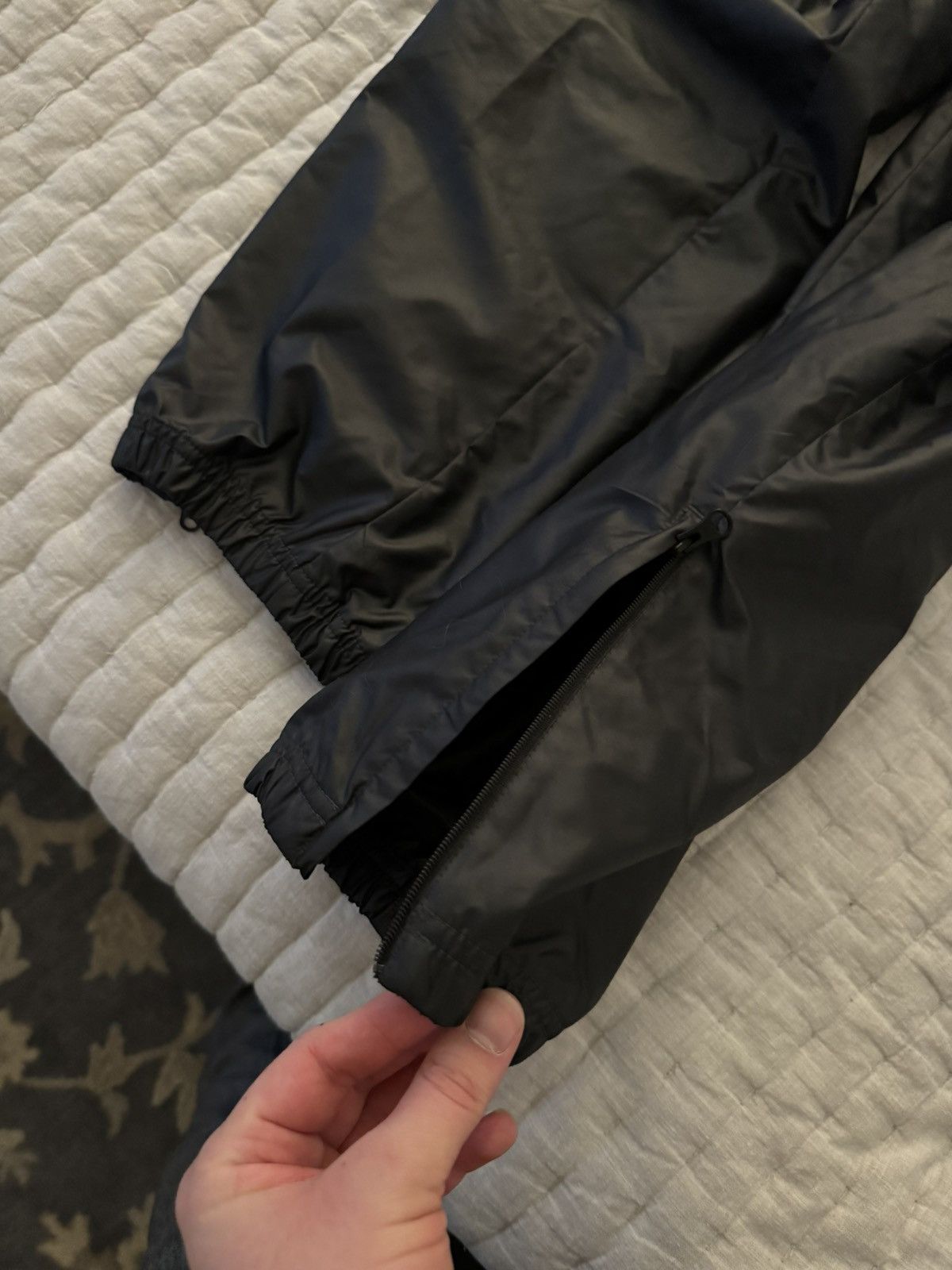 Nike × Nike ACG Nike Pants Men Medium Black Mesh Lined Track Pants Ankle Zip Size US 33 - 3 Thumbnail