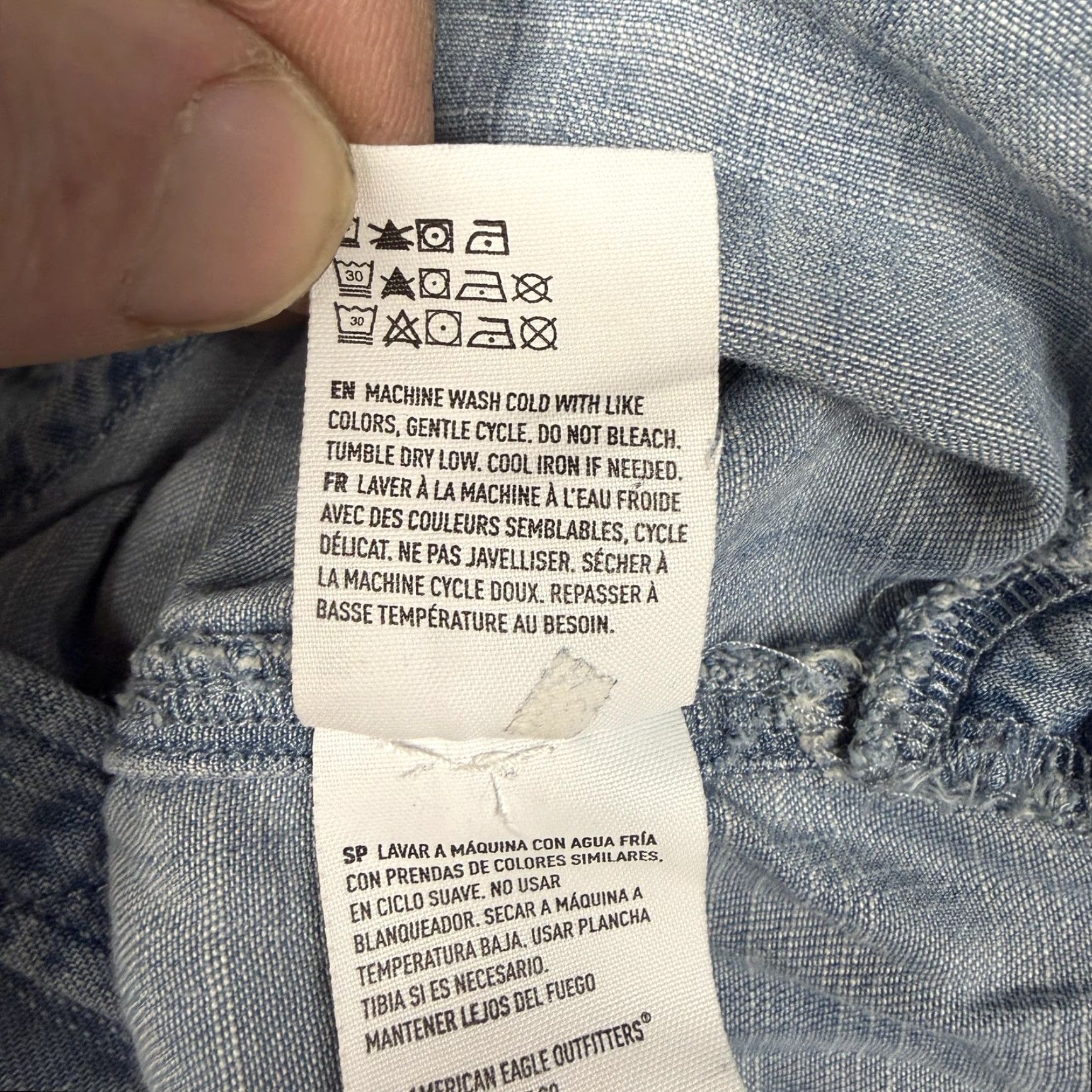 American Eagle Outfitters American Eagle Outfitters Shirt Womens S Blue Denim Boyfriend Fit Chambray Coastal Western Size S / US 4 / IT 40 - 7 Thumbnail
