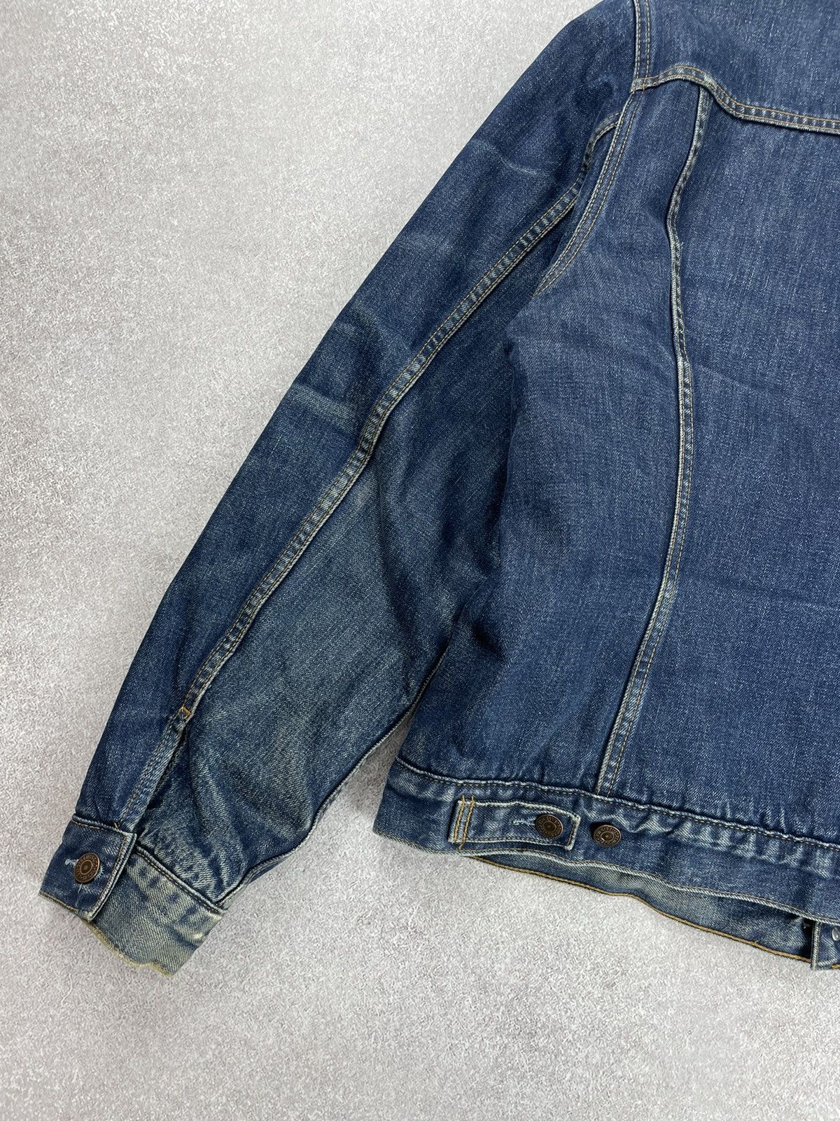 Levi's × Levi's Vintage Clothing × Vintage Vintage Levis Distressed Denim Jacket Sherpa Size US XXL / EU 58 / 5 - 16 Thumbnail