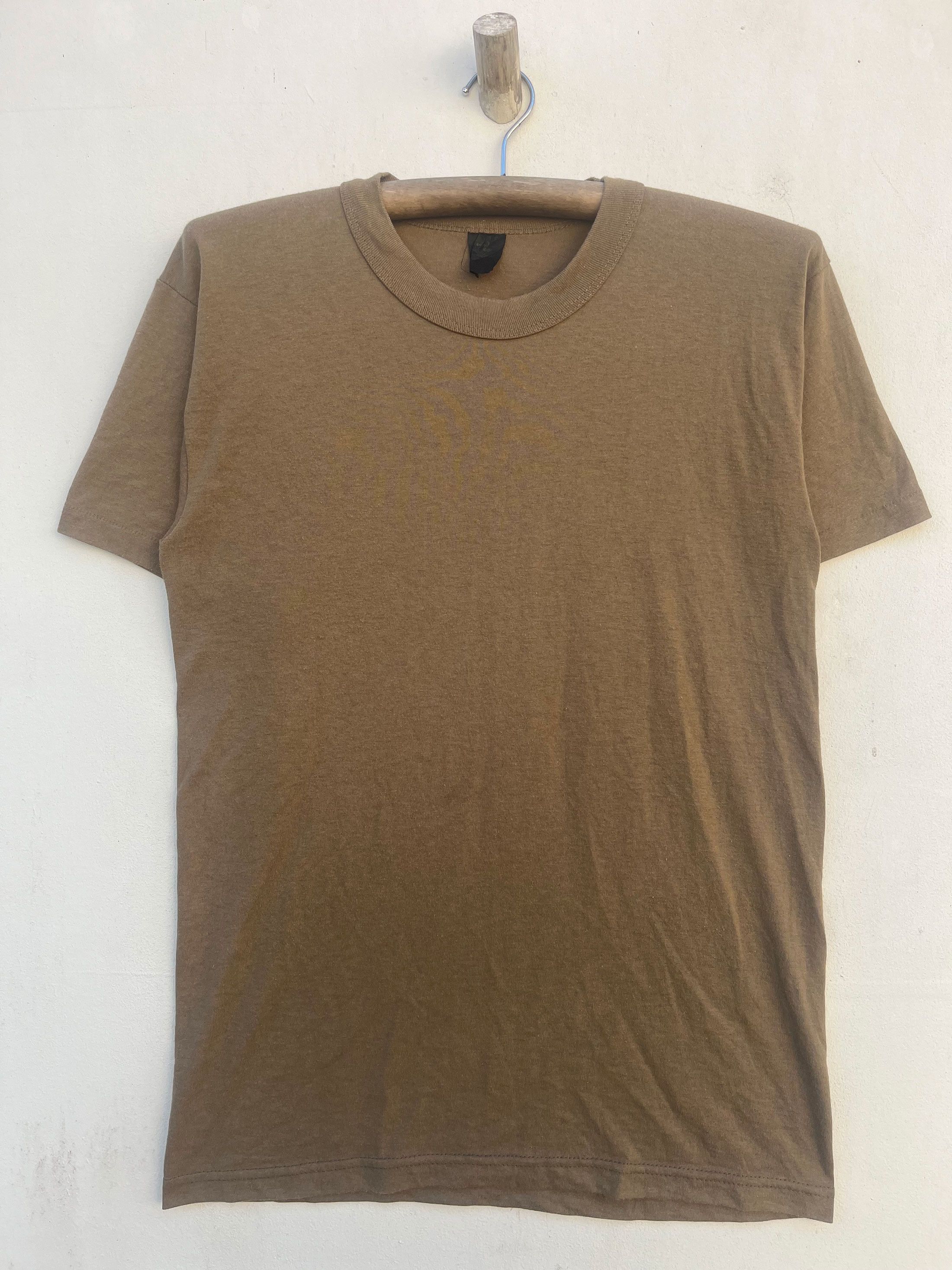 Vintage Vintage Blank Plain 80s Made in Usa Single Stitch Size US L / EU 52-54 / 3 - 1 Thumbnail