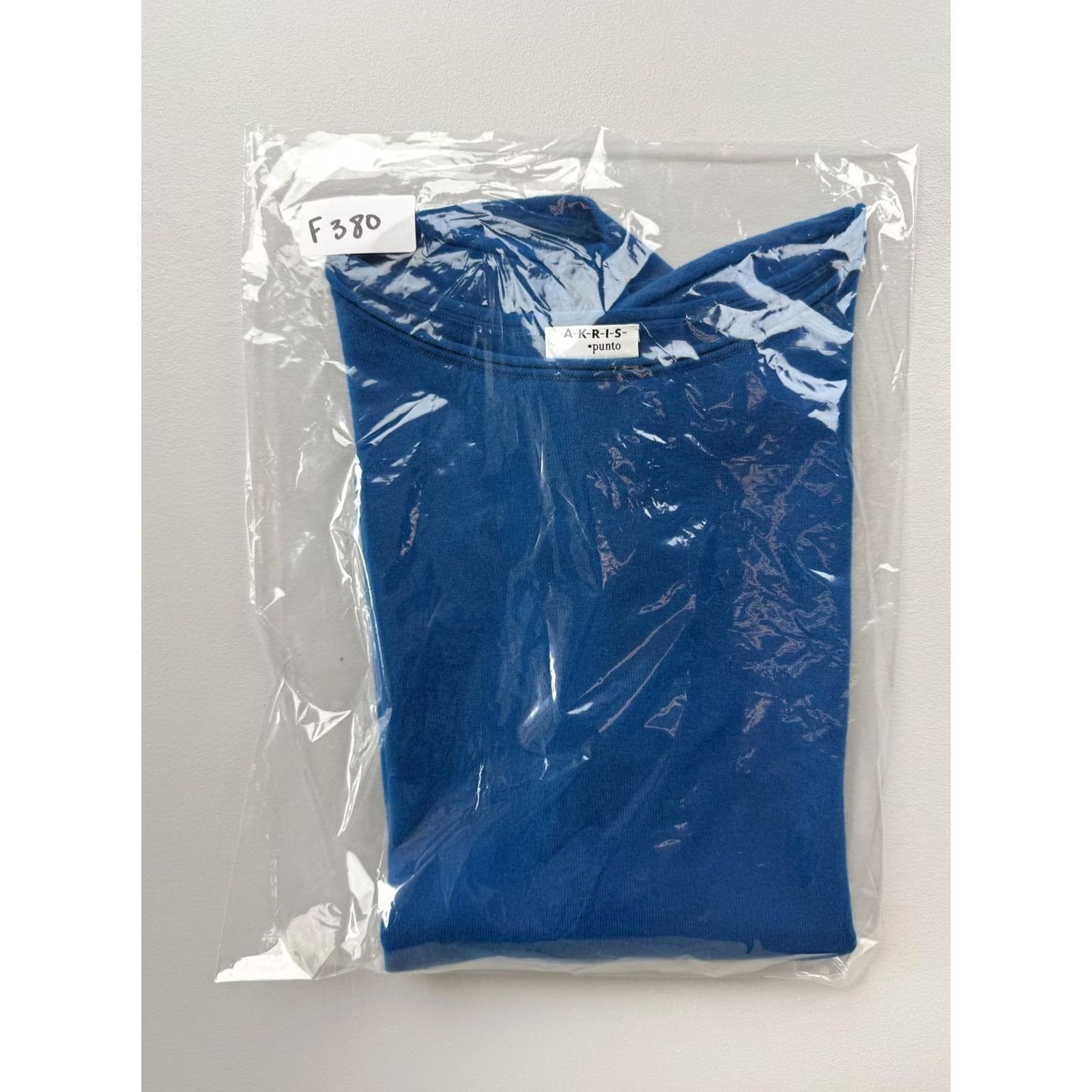 Vintage Akris punto Sweater Tank Womens 10 Blue Boat Neck High-Low Hem Knit Top Sleeveless Casual Lightweight Solid Knit Summer Subtle Cap-Sleeve Womens Size L / US 10 / IT 46 - 8 Thumbnail