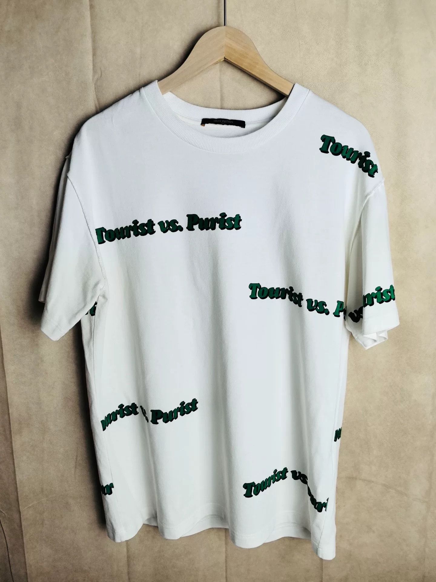 Louis Vuitton Louis Vuitton T-Shirt l Men Size US L / EU 52-54 / 3 - 1 Thumbnail