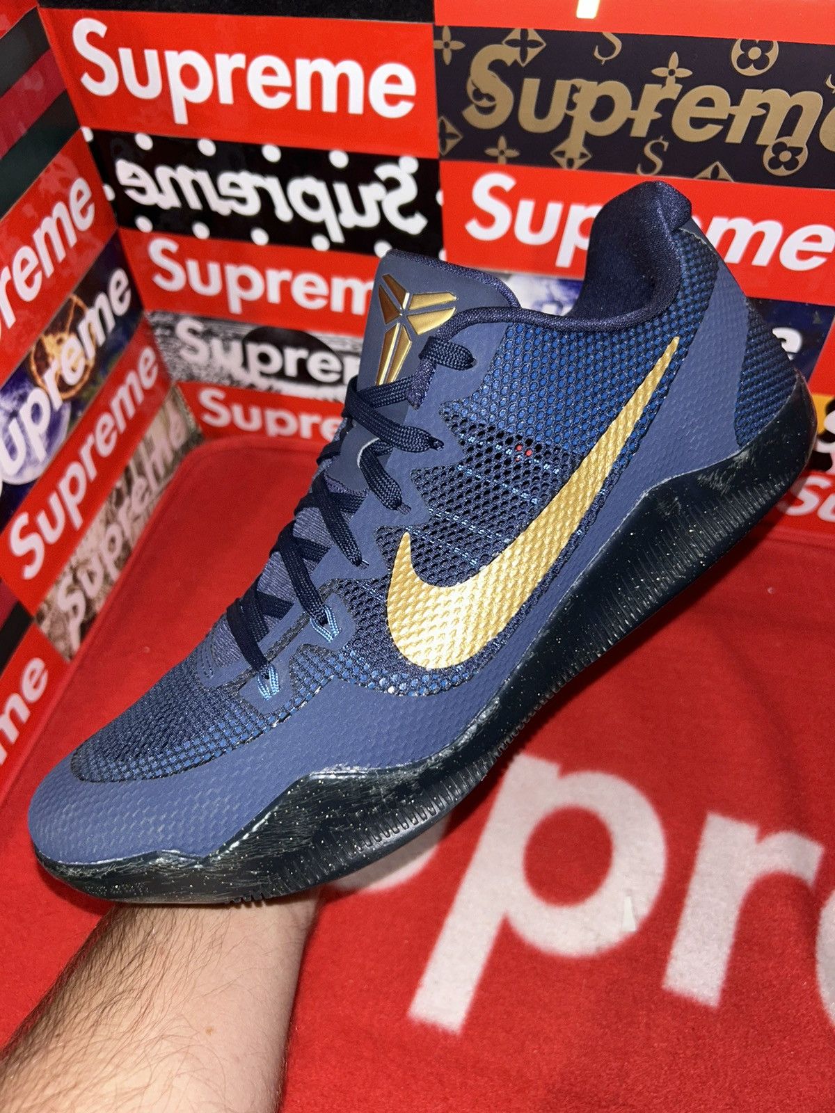 Nike Nike Kobe 11 EM Low ‘Philippines’ 836183-447 size 12 Size US 12 / EU 45 - 6 Thumbnail