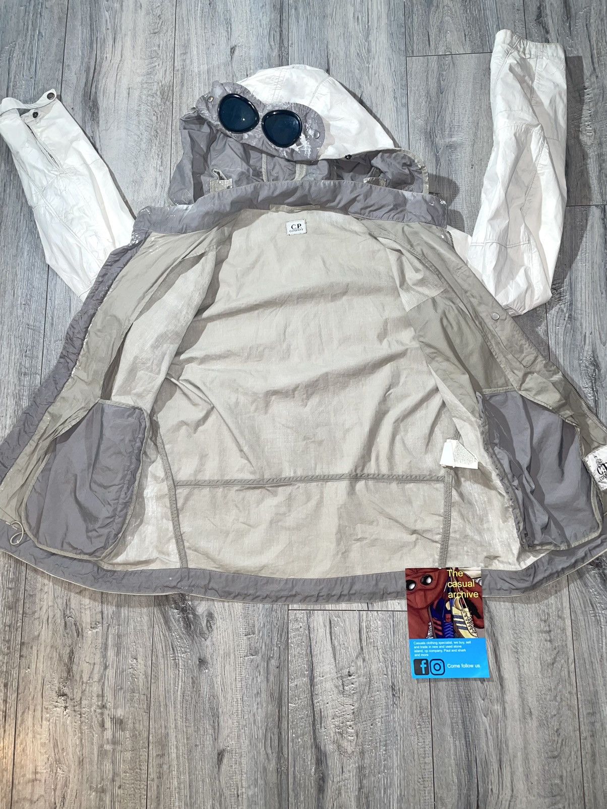 C.P. Company Cp company hand painted Mille size 50 fits medium/ large Size US M / EU 48-50 / 2 - 8 Thumbnail