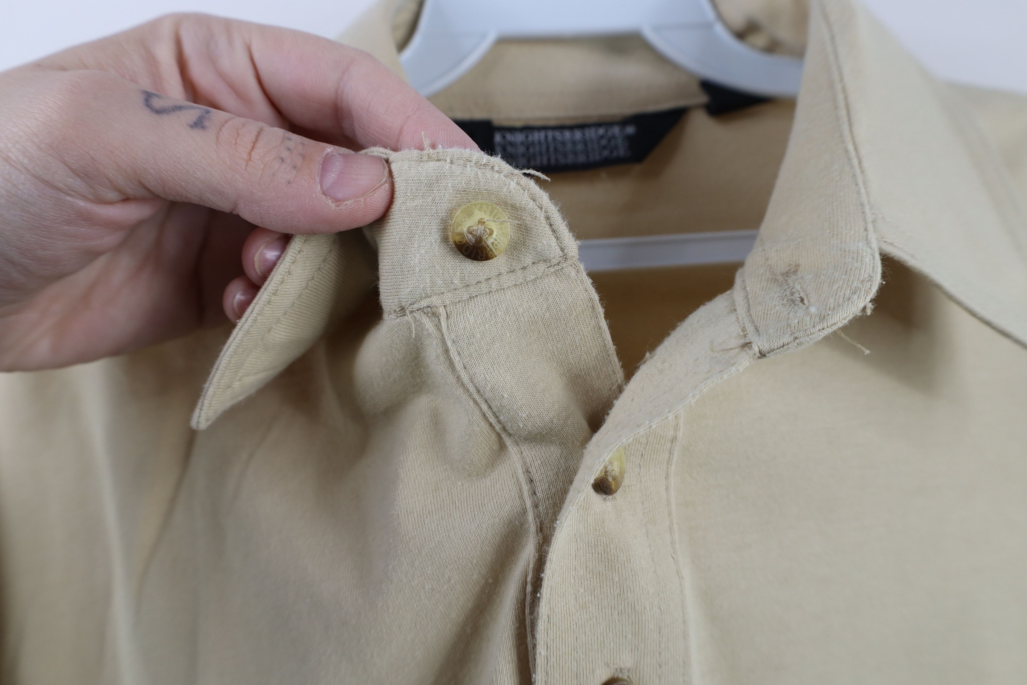 Vintage Vintage 90s Streetwear Blank Baggy Fit Knit Polo Shirt Beige Size US M / EU 48-50 / 2 - 6 Thumbnail