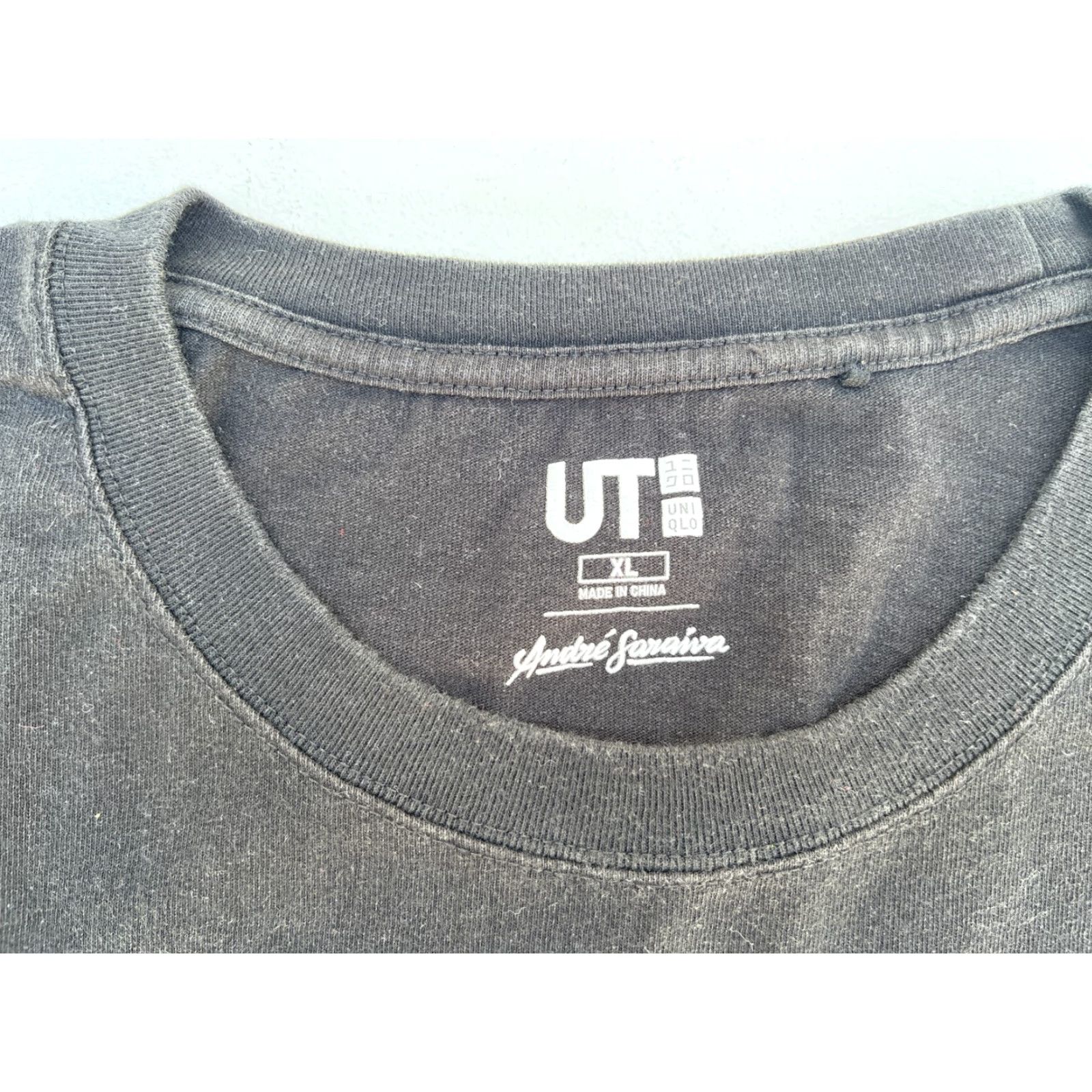 Uniqlo UNIQLO Men’s UT Andre Saraiva Pocket Tee Shirt XL Black Logo Pocket Tee Mens Size US XL / EU 56 / 4 - 6 Thumbnail