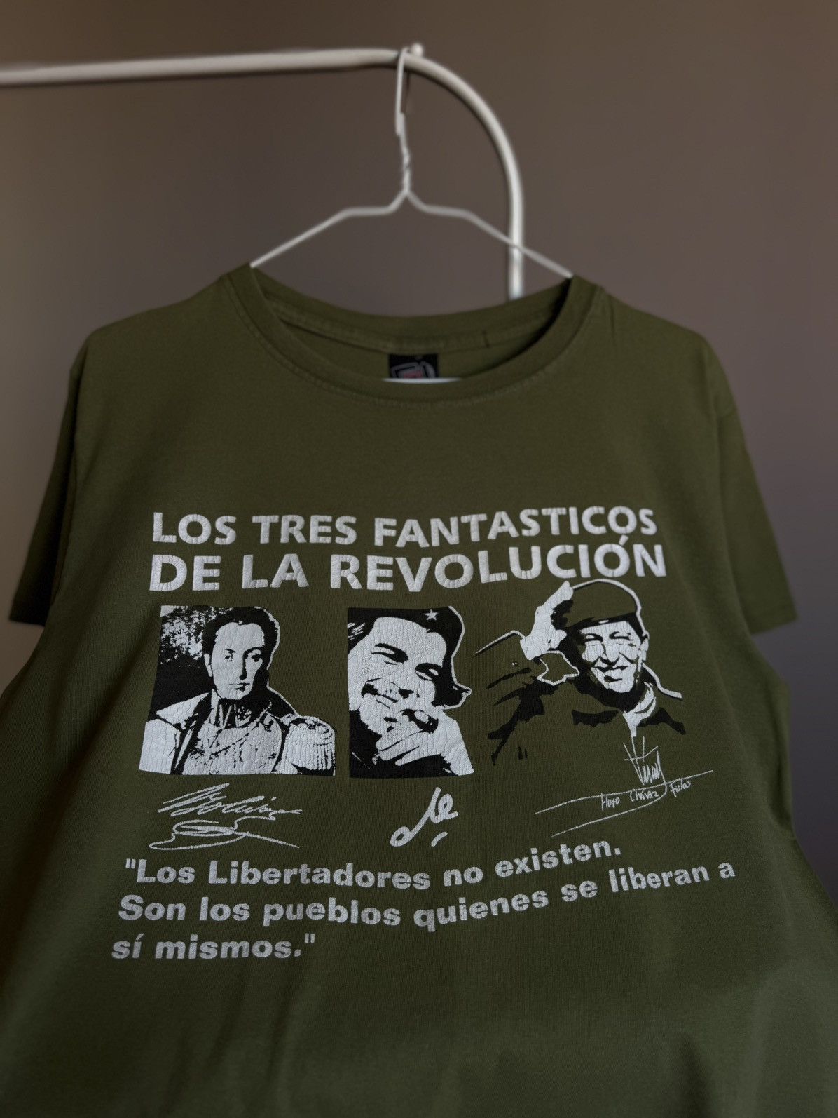 Vintage Fantastic Three OfThe Revolution Venezuela Revolucion Tshirt Size US M / EU 48-50 / 2 - 7 Thumbnail