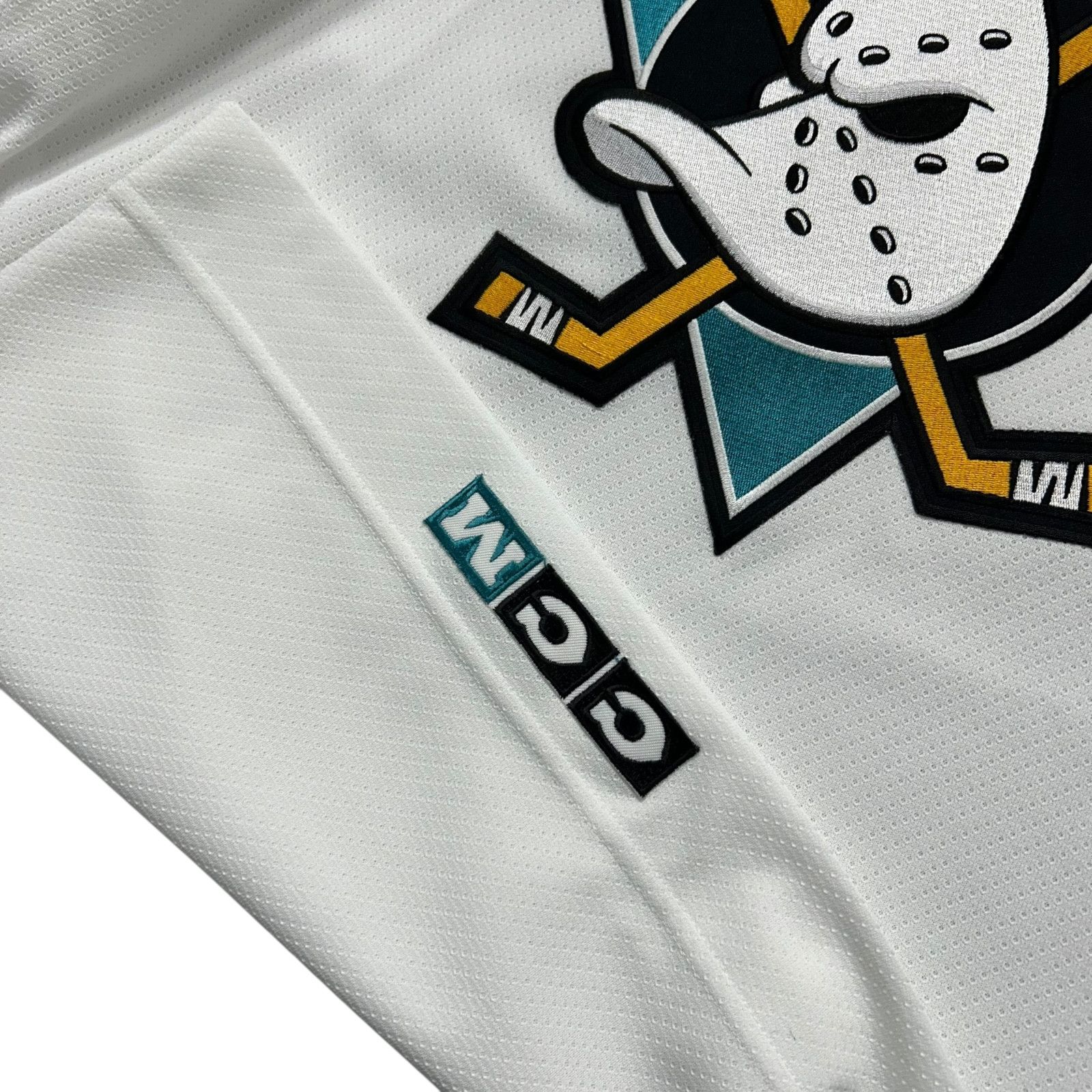 NHL VTG 90s MIGHTY DUCKS CCM HOCKEY JERSEY SIZE L MADE IN CANADA Size US L / EU 52-54 / 3 - 4 Thumbnail