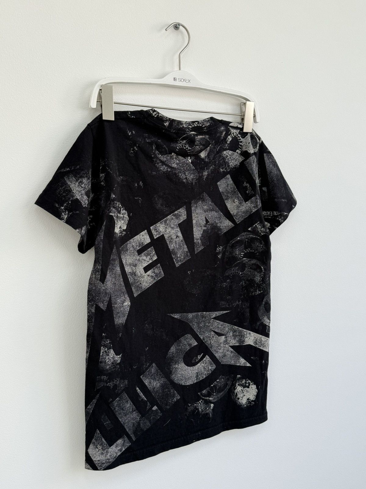 Band Tees × Metallica Vintage 00s Metallica Skulls All Over Print T-Shirt Size US S / EU 44-46 / 1 - 4 Thumbnail