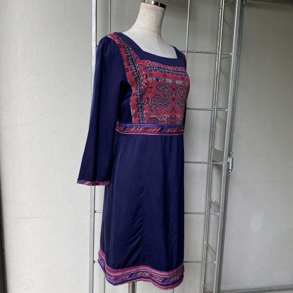 Vivienne Tam VIVIENNE TAM Navy Blue Dress with Pink Embroidered Details Size XS / US 0-2 / IT 36-38 - 20 Thumbnail