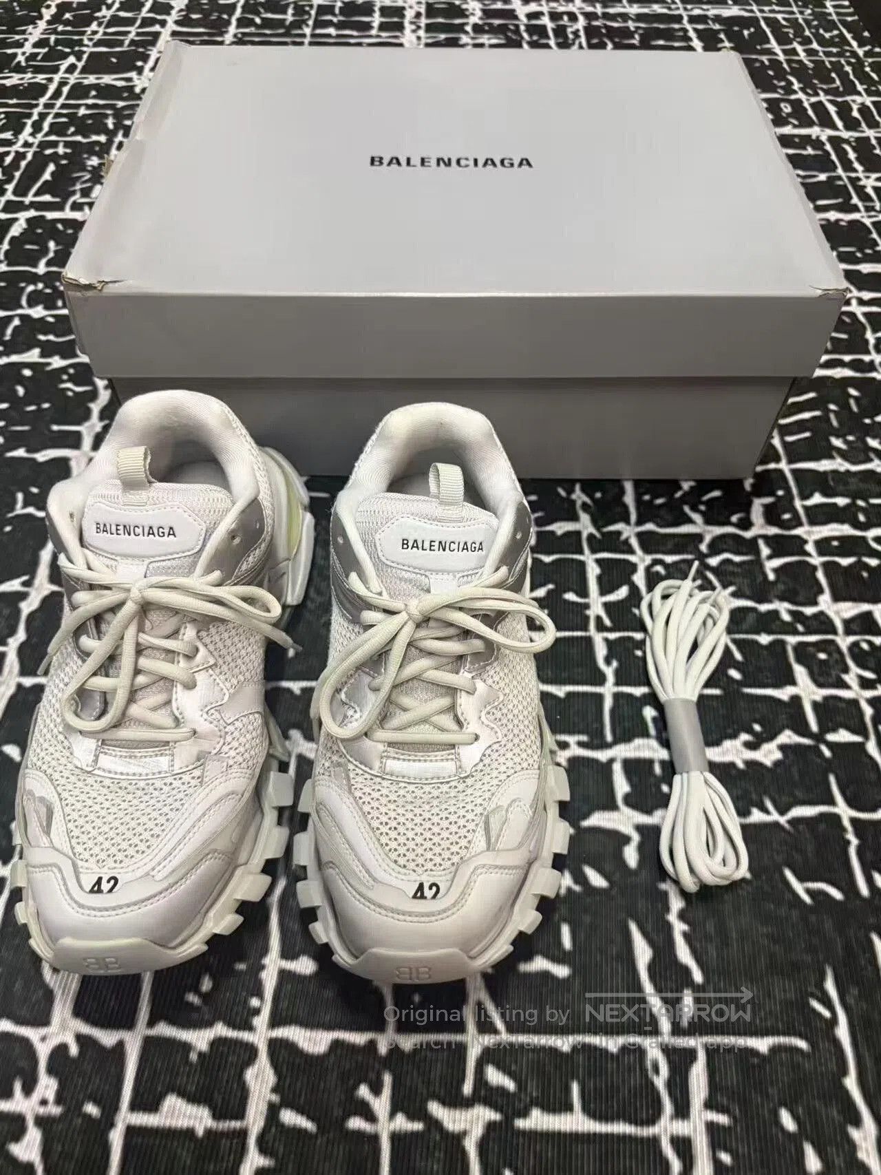 Balenciaga Balenciaga Track 3.0 Sneakers White. Size US 9 / EU 42 - 1 Thumbnail