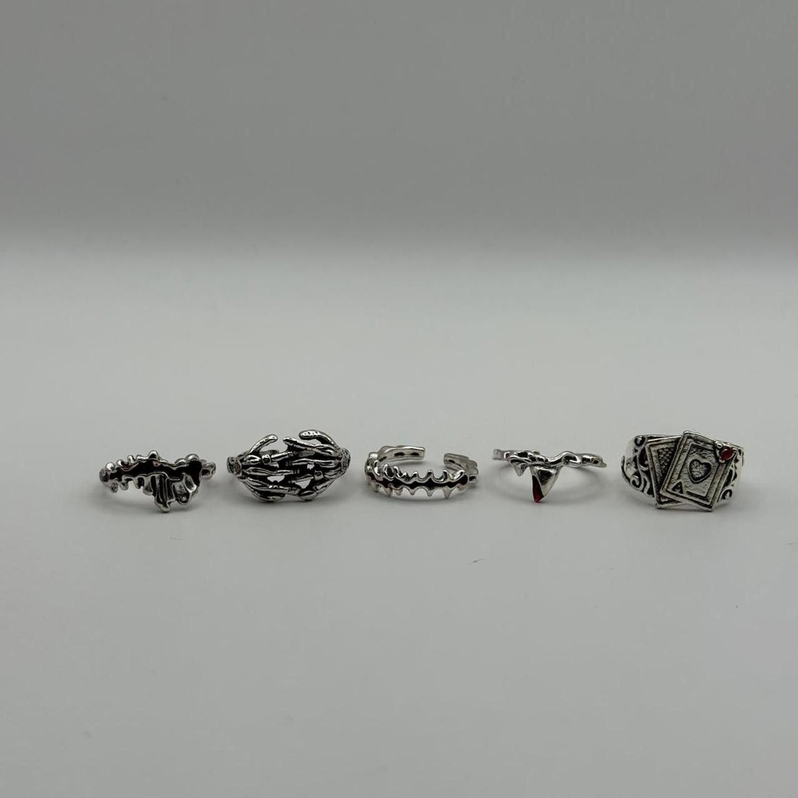 Other y2k 2000s style silver ring 5 piece set Size ONE SIZE - 8 Thumbnail