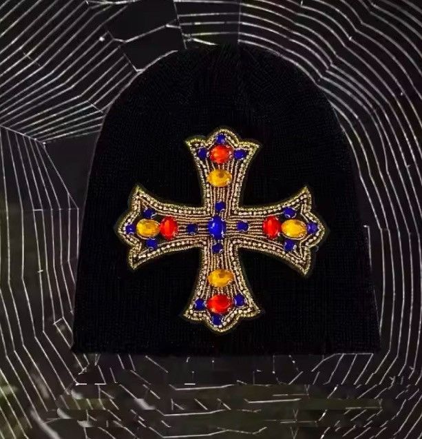 Japanese Brand huge rhinestone cross knitted beanie hat Size ONE SIZE - 3 Thumbnail
