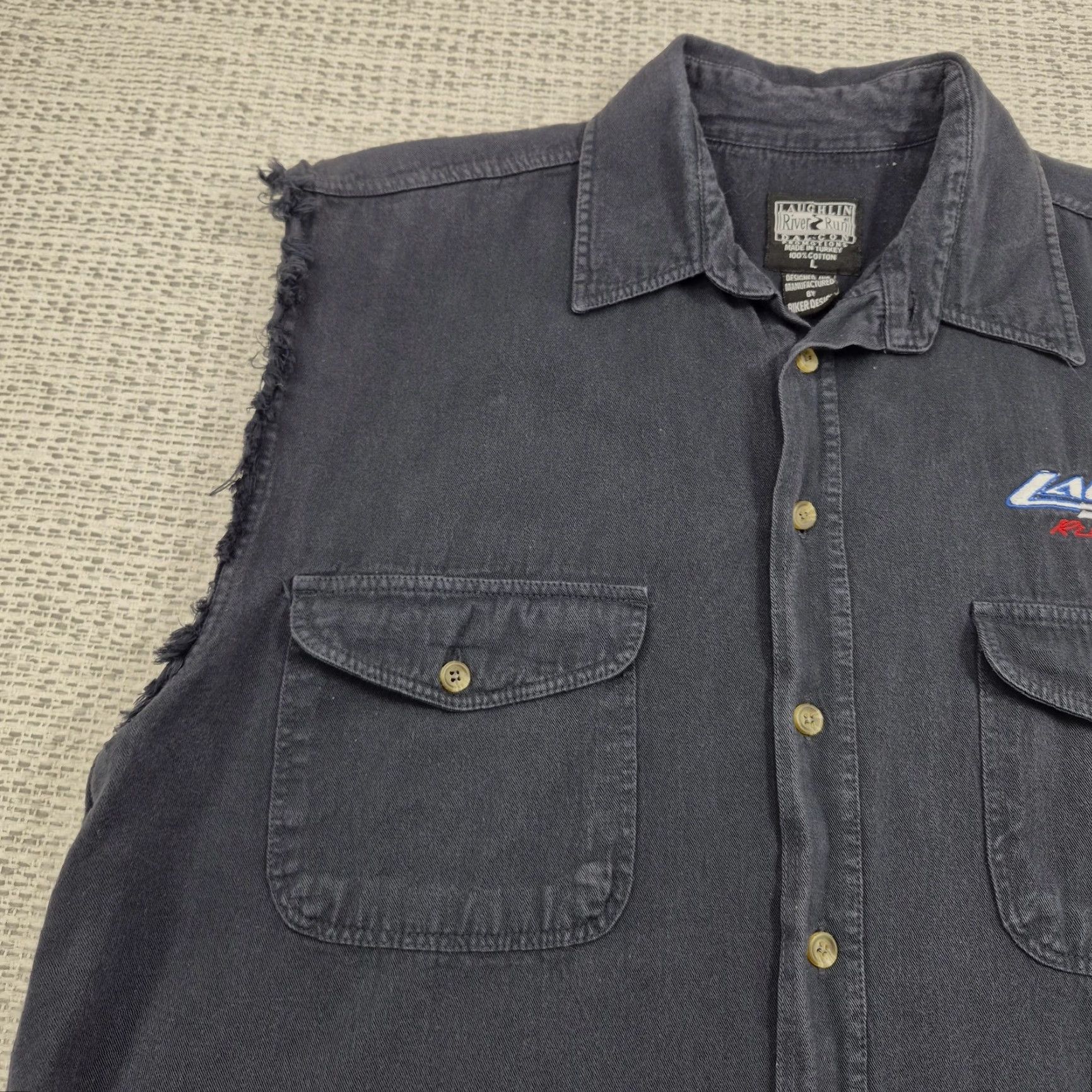 Vintage VINTAGE Laughlin River Run Shirt Mens Large Black Denim Sleeveless Eagle 2004 Size US L / EU 52-54 / 3 - 5 Thumbnail