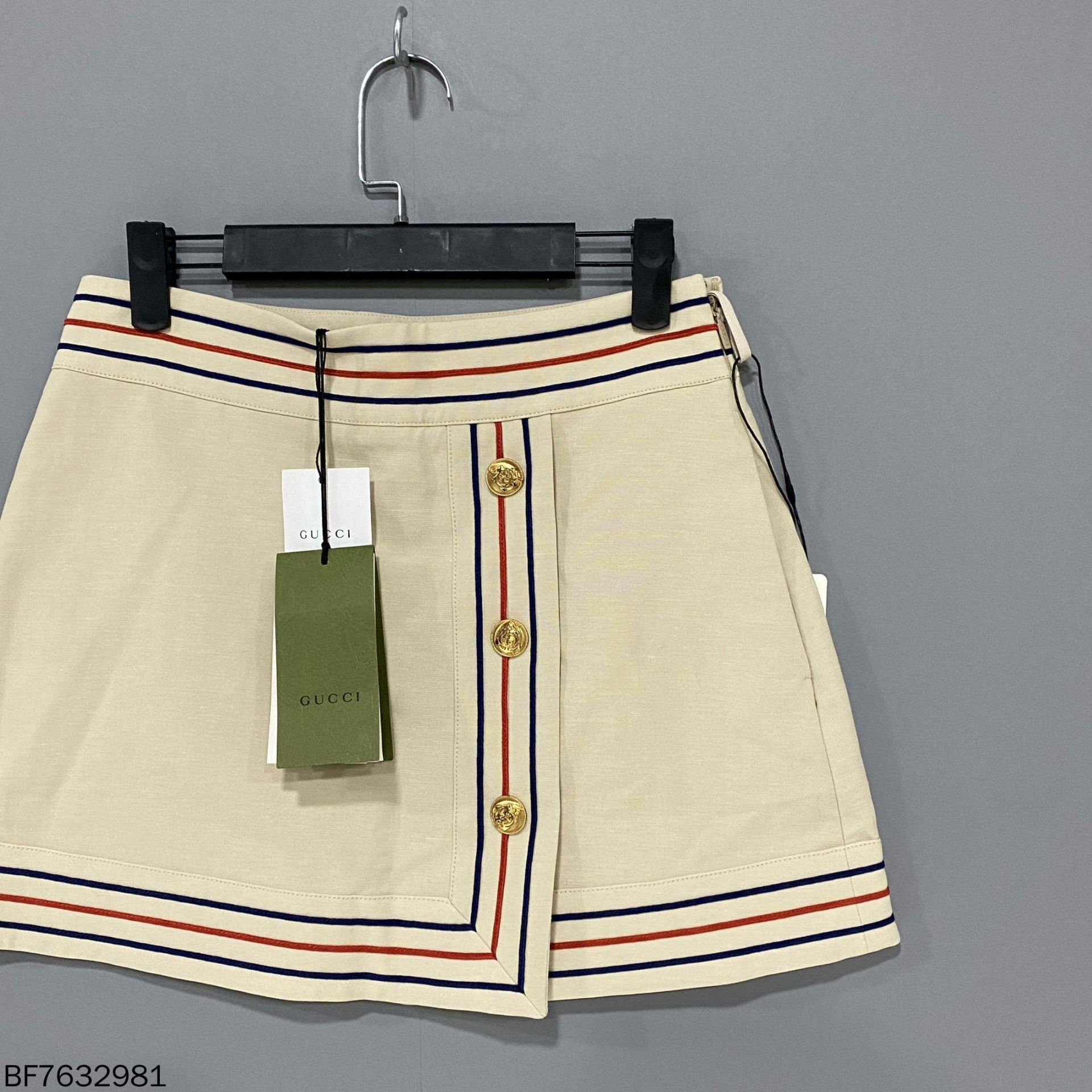 Gucci Gucci Striped Beige Skirt 38 Women Size 38" / US 16 / IT 52 - 1 Thumbnail