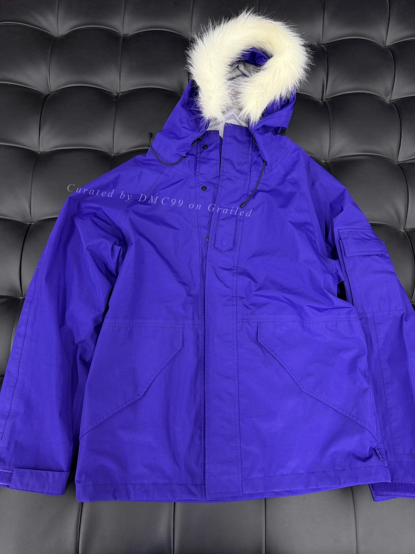 Supreme Supreme Purple Arabic Print Parka Size US S / EU 44-46 / 1 - 1 Thumbnail