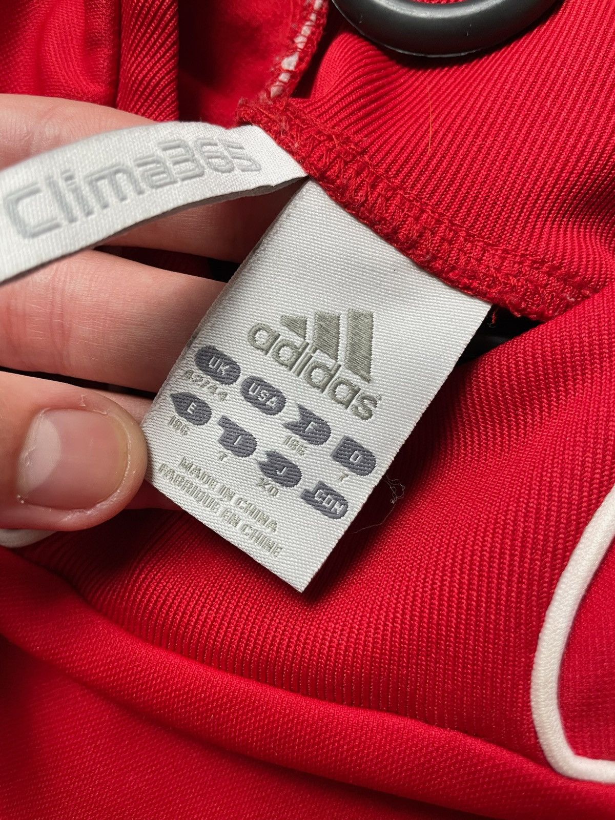 Adidas × Vintage Vintage adidas Liverpool soccer sweatshirt Carlsberg L Size US L / EU 52-54 / 3 - 4 Thumbnail