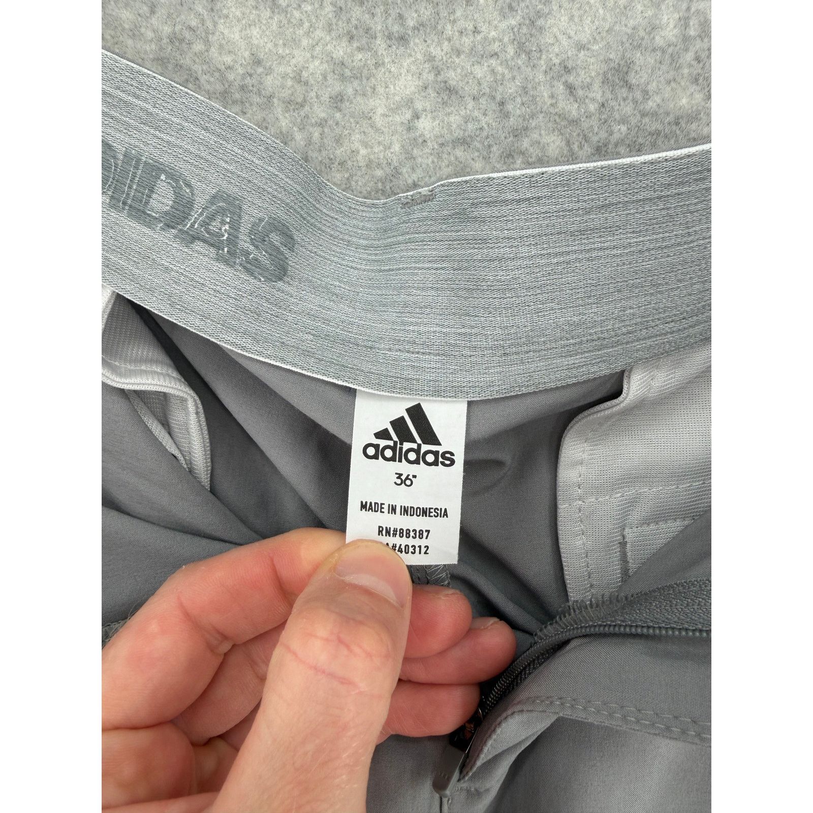 Adidas Adidas Men's Casual Athletic Flat Front Chino Golf Shorts Size US 36 / EU 52 - 4 Thumbnail