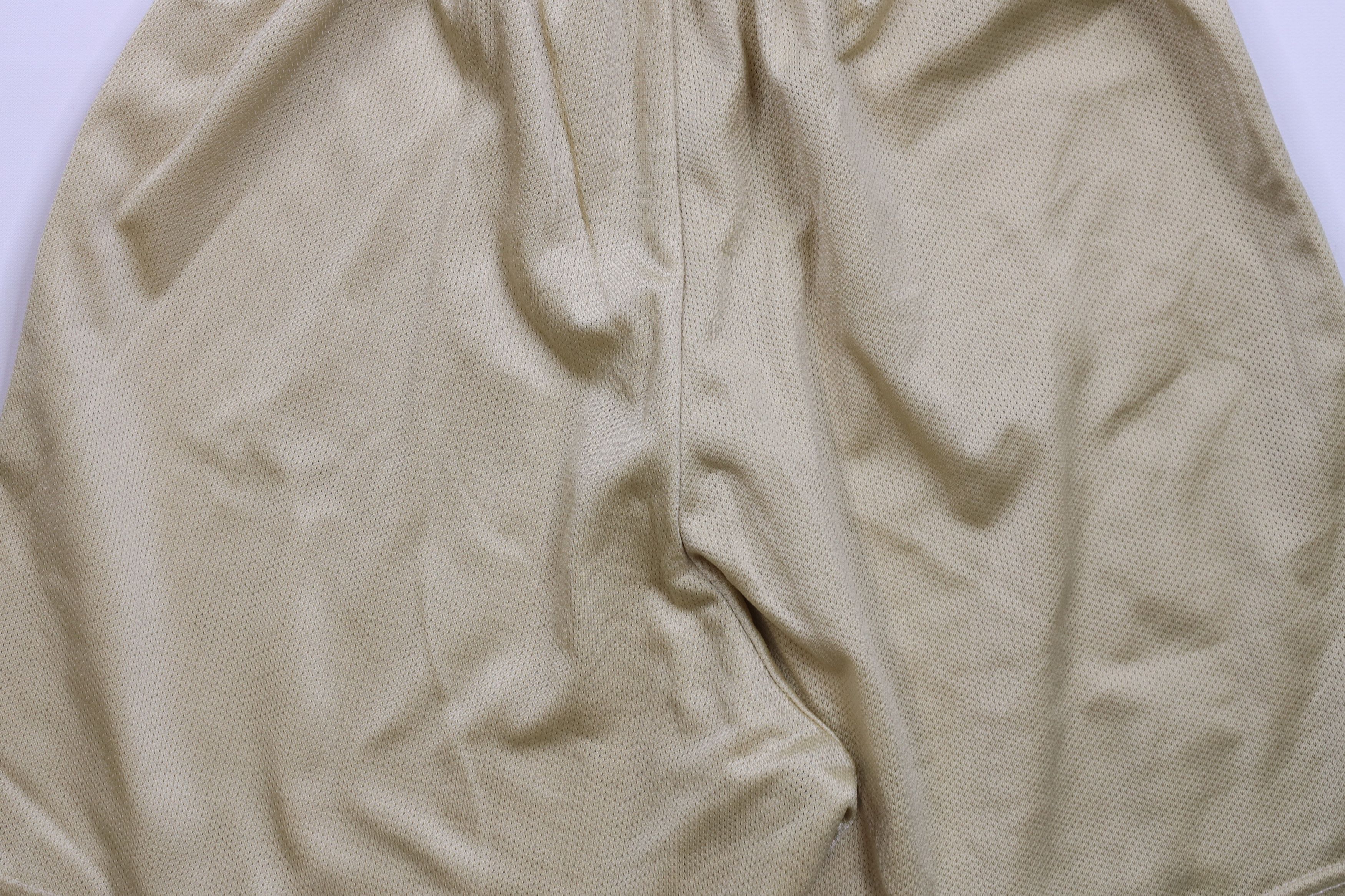 Vintage Vintage 90s Streetwear Heavyweight Basketball Shorts Gold Size US 32 / EU 48 - 9 Thumbnail